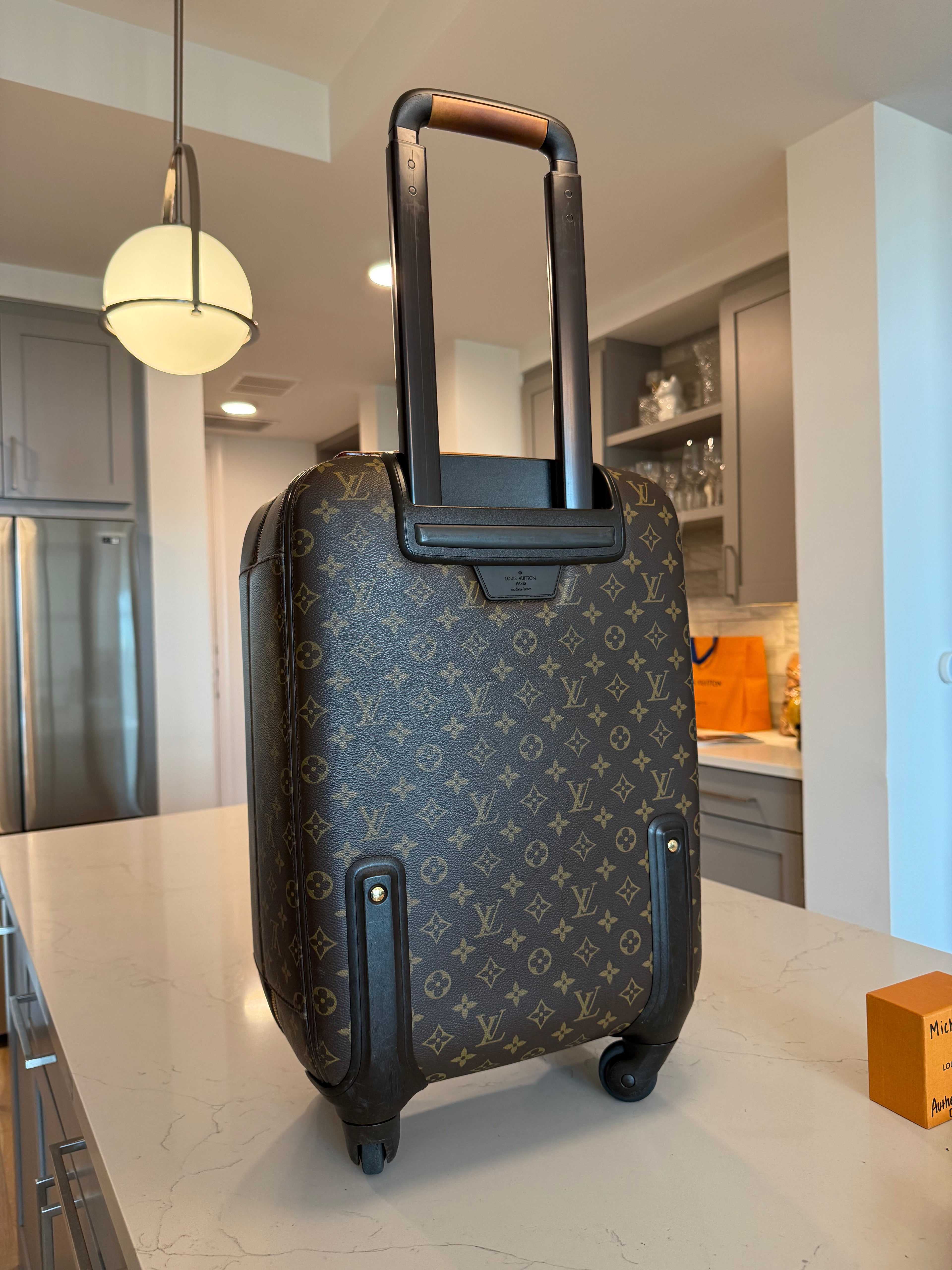 Louis Vuitton Zephyr 55