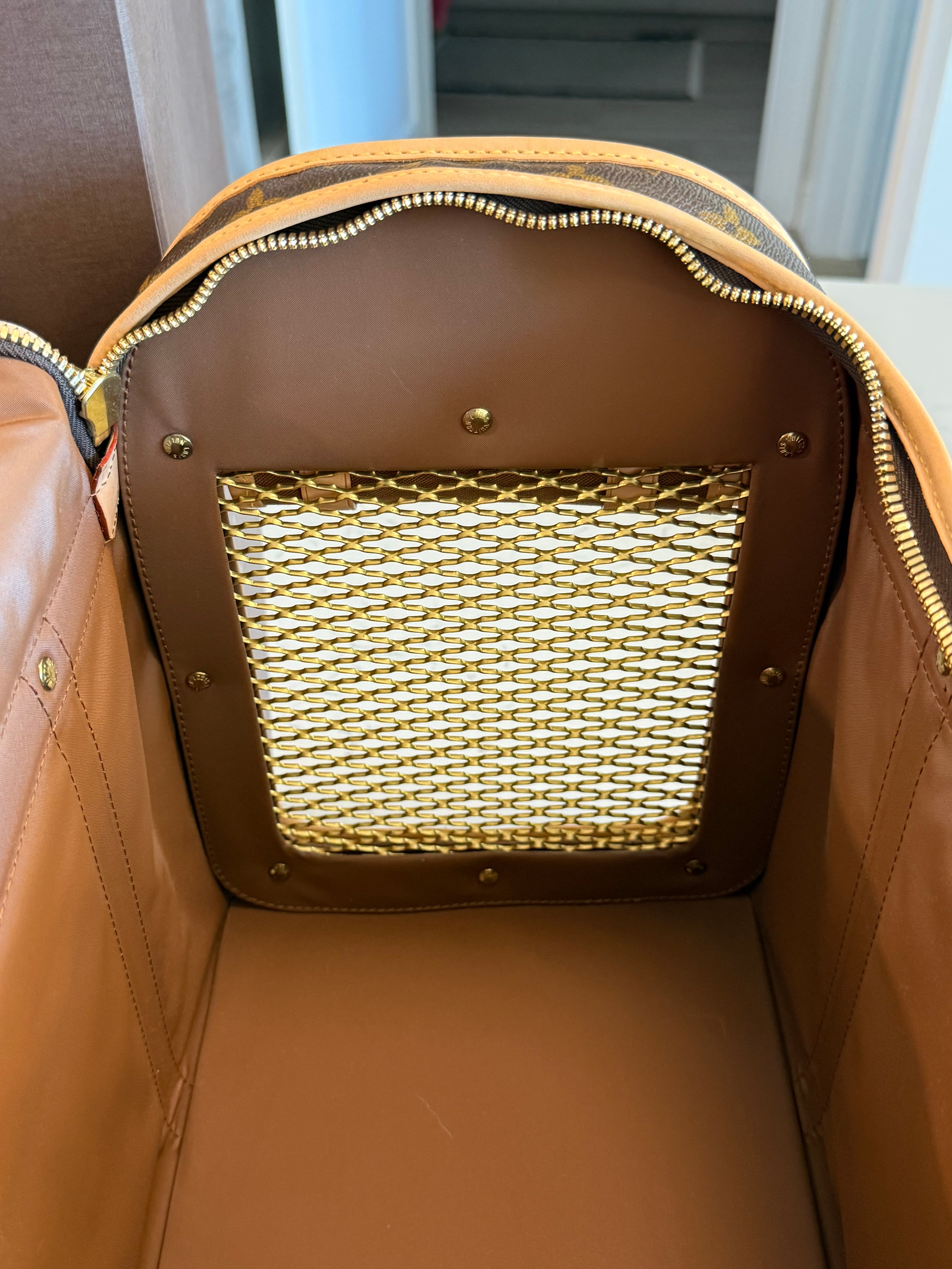 Louis Vuitton Sac Chein Pet Carrier