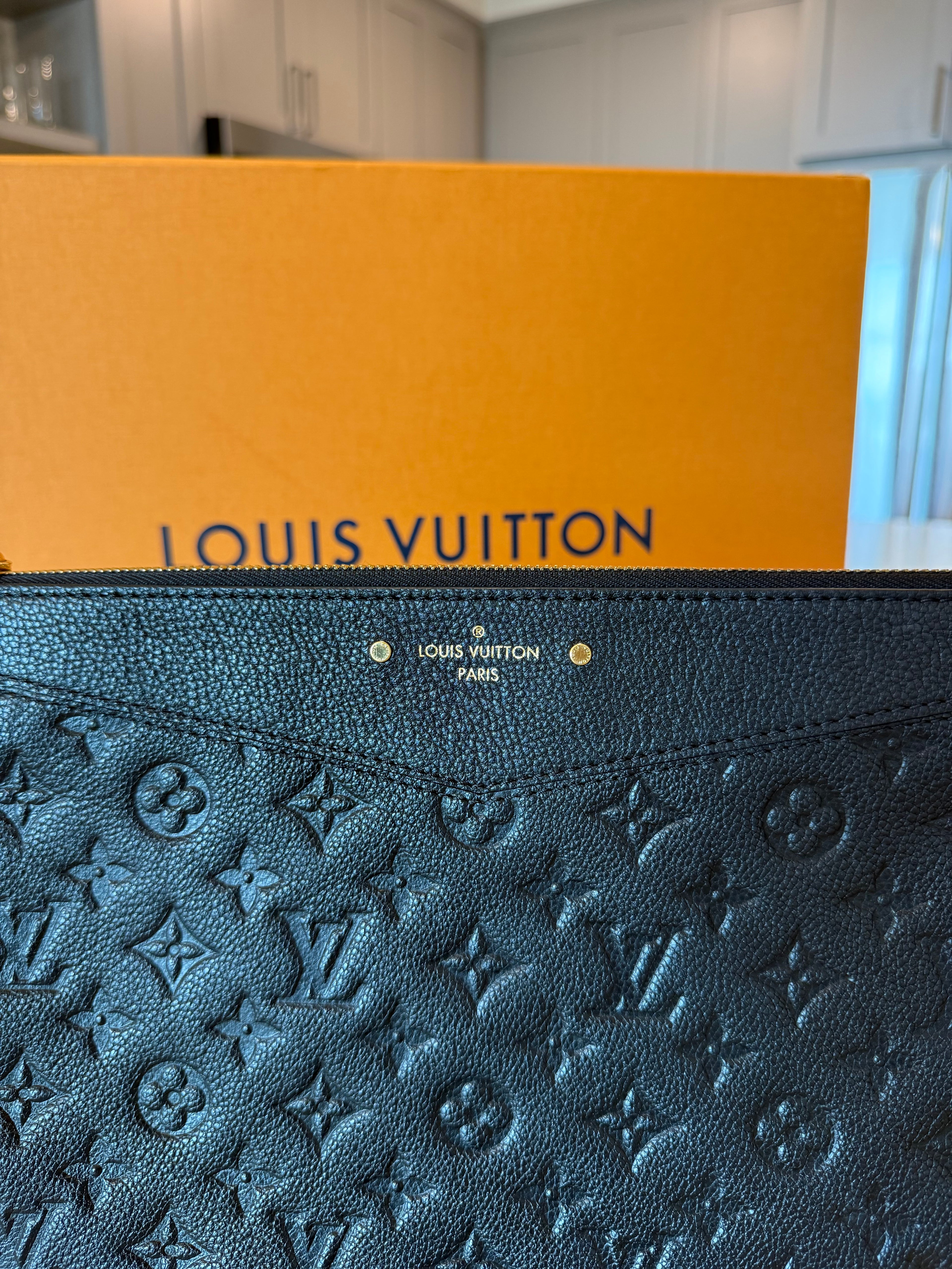 Louis Vuitton Daily Pouch Empreinte Noir