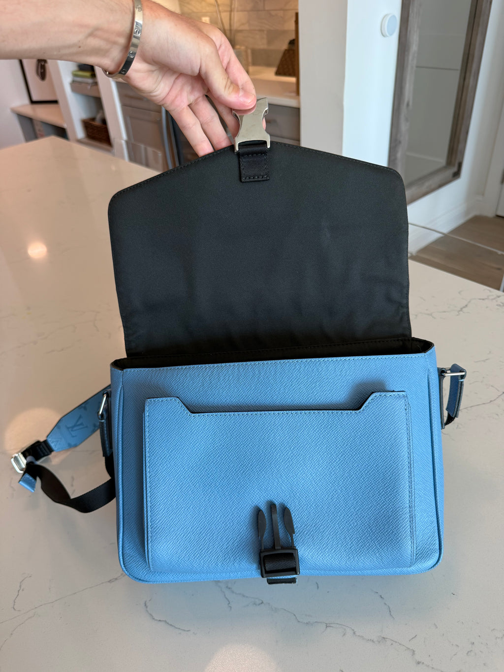 Louis Vuitton Tiagarama Messengerama Blue