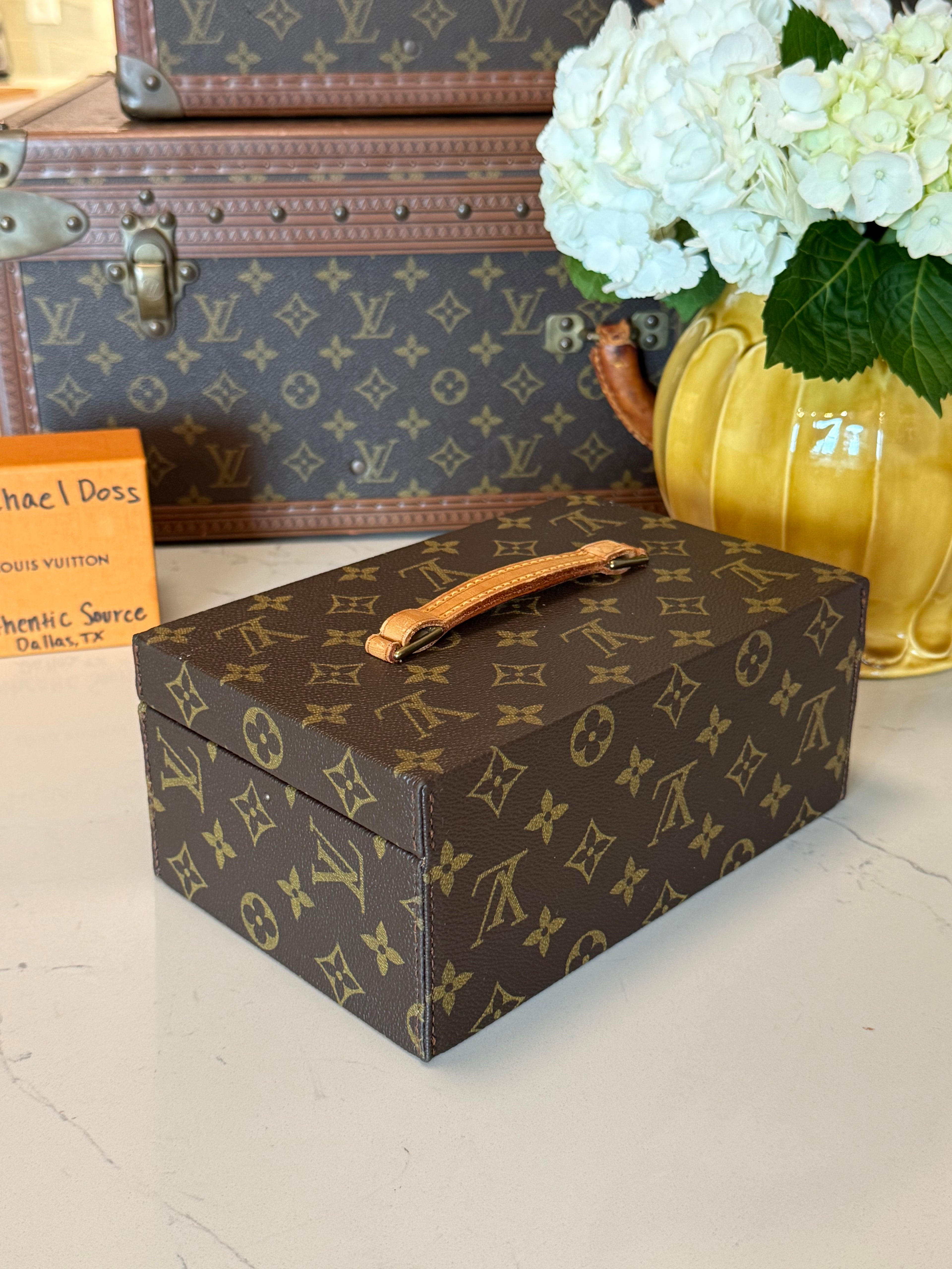 Louis Vuitton Jewelry Accessory Trunk