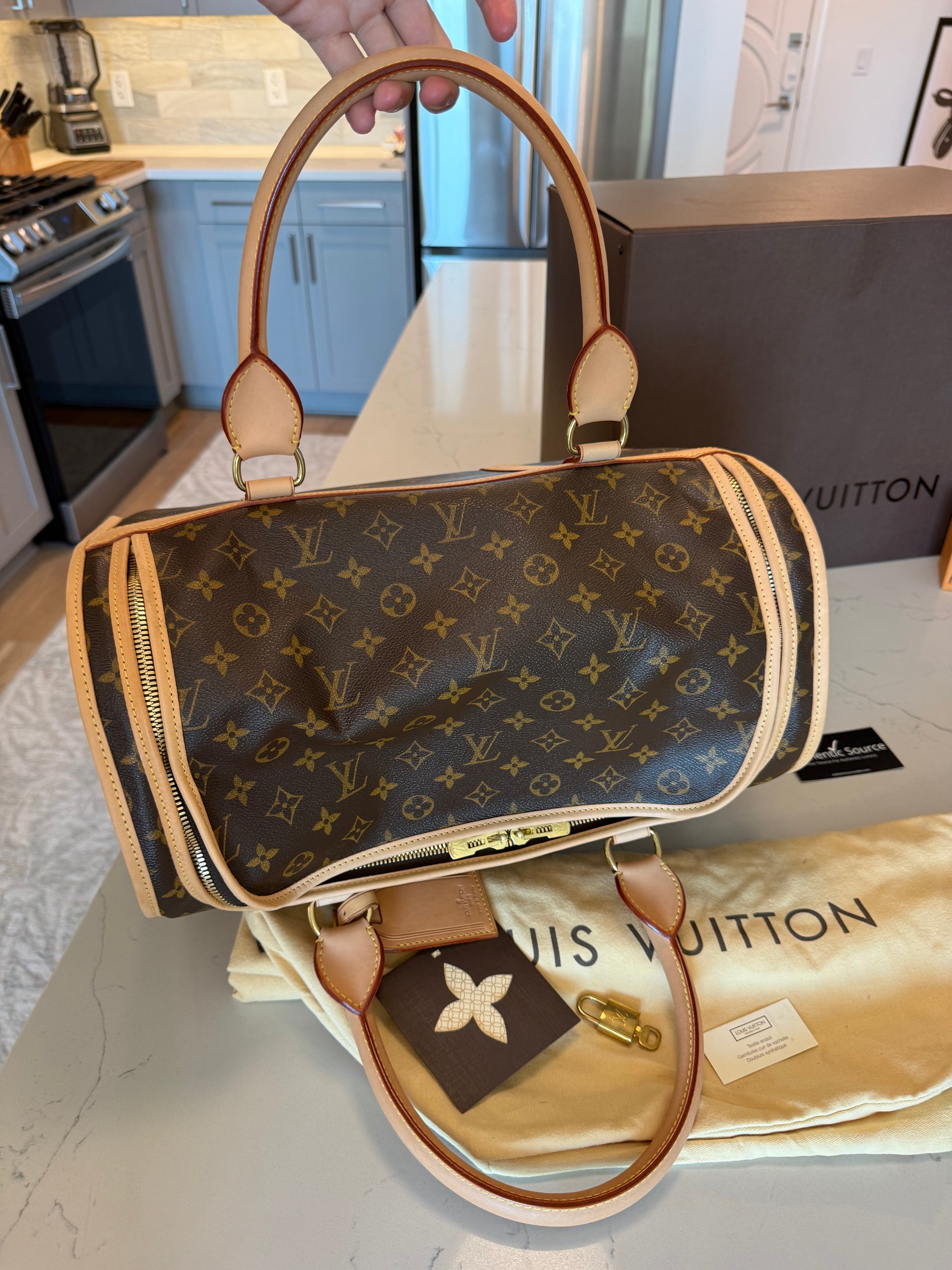 Louis Vuitton Sac Chein Pet Carrier