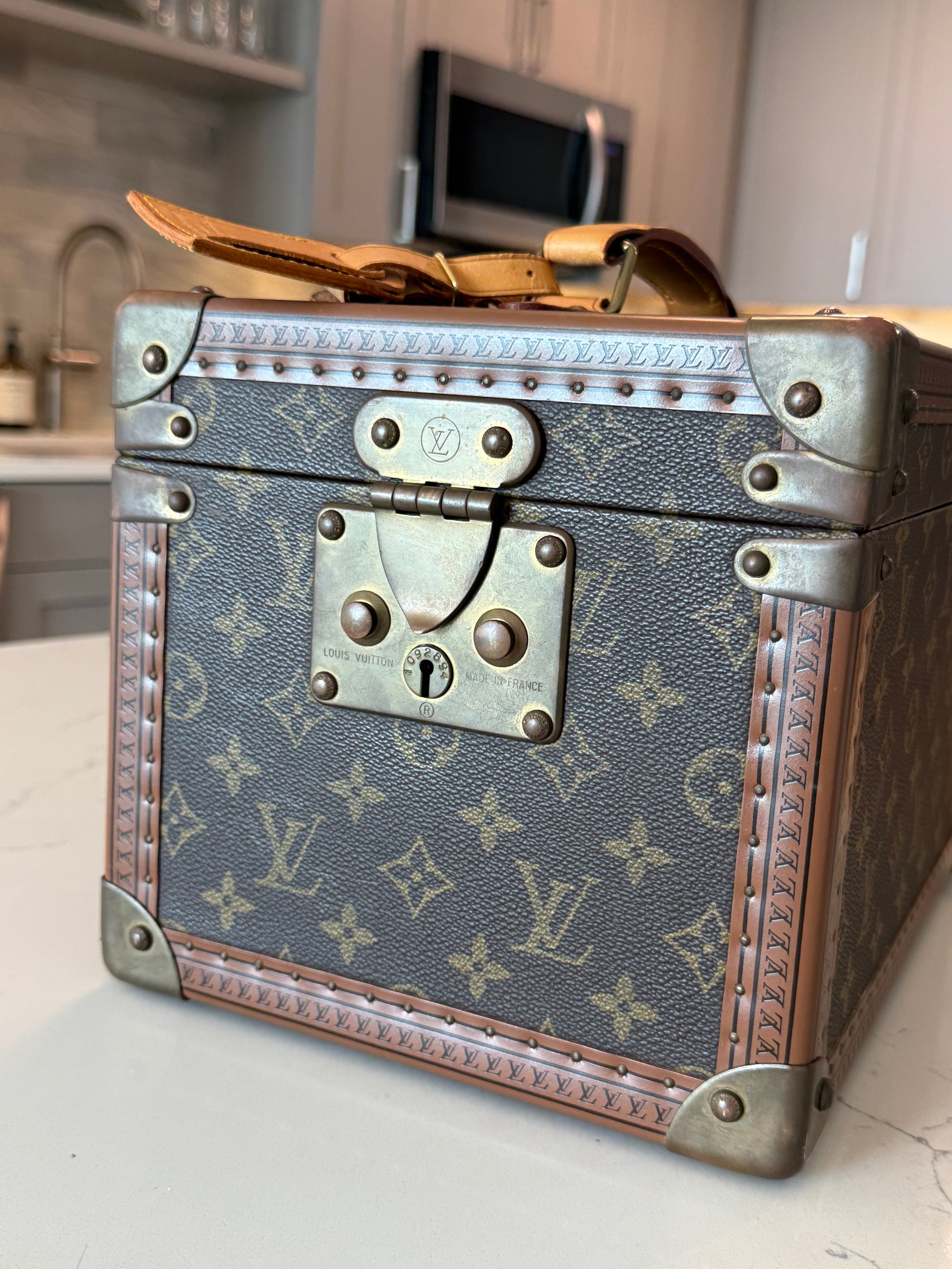 Louis Vuitton Boite Falcons Vanity Trunk
