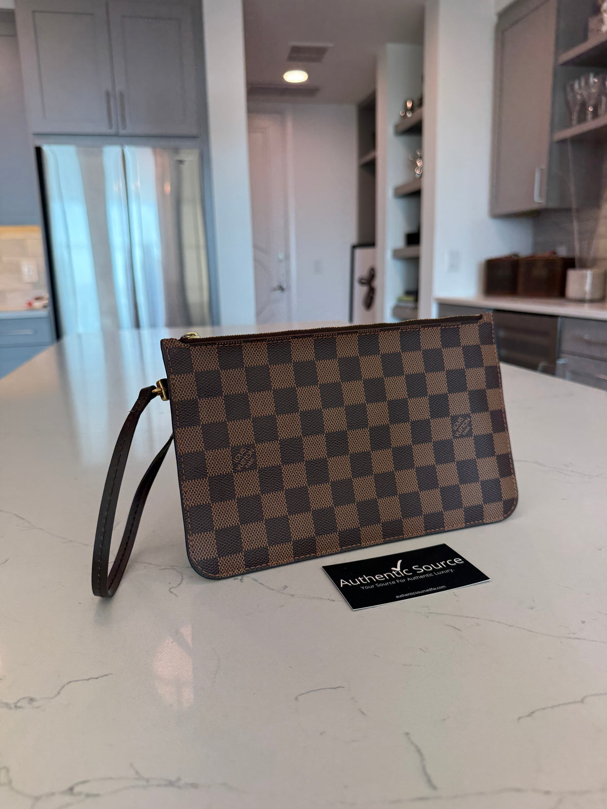 Louis Vuitton Neverfull MM Damier Ebene with Pouch