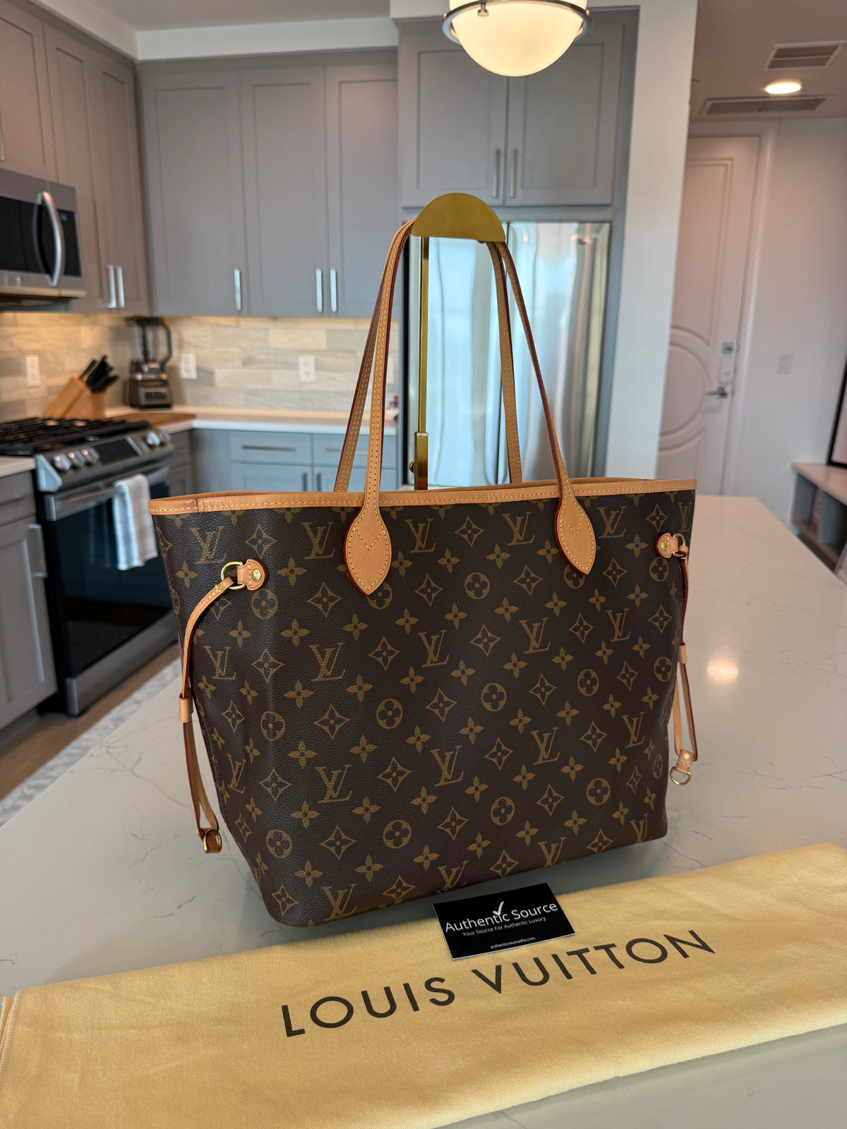 Louis Vuitton Neverfull MM
