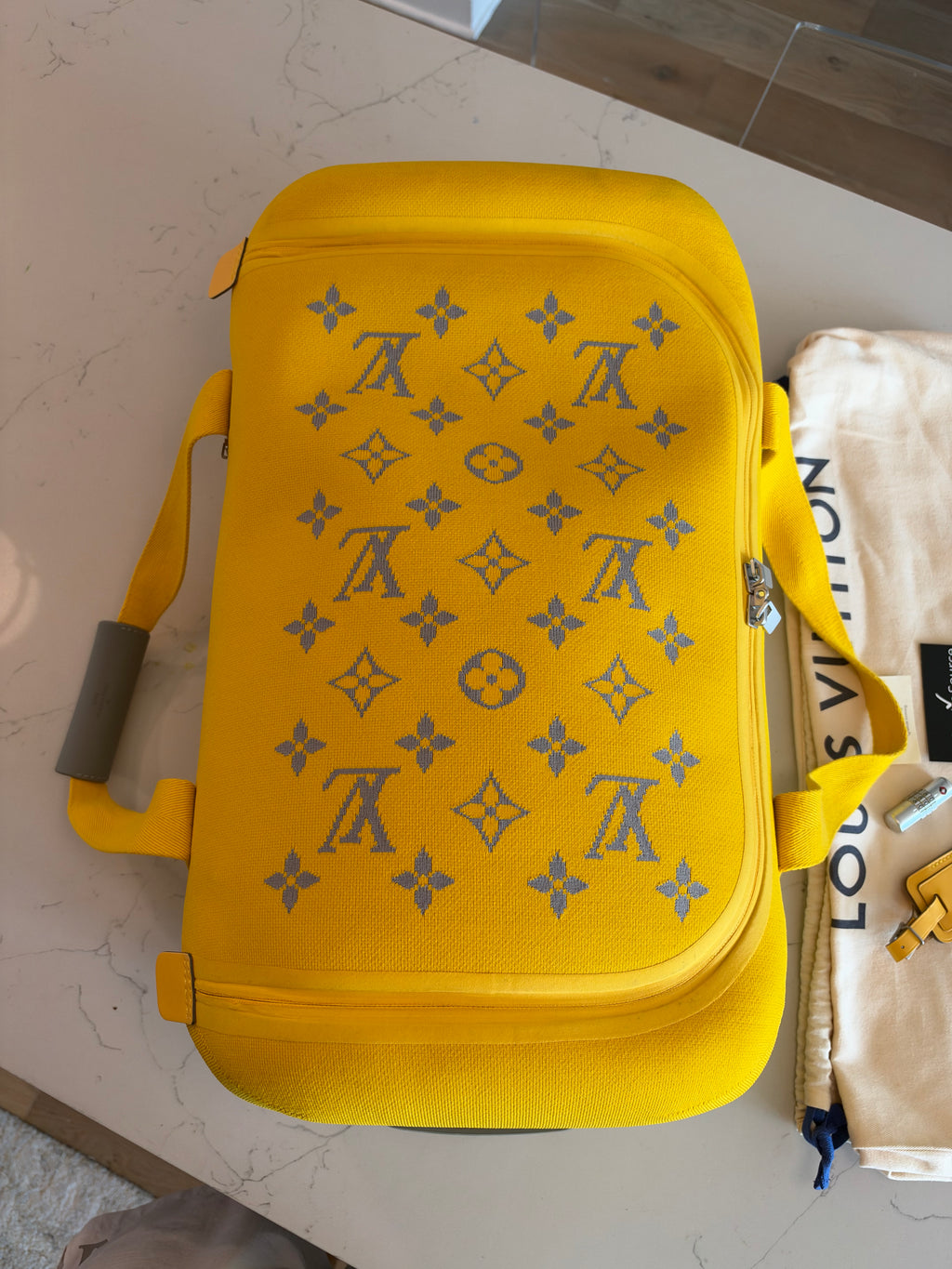 Louis Vuitton Soft Horizon Rolling Luggage