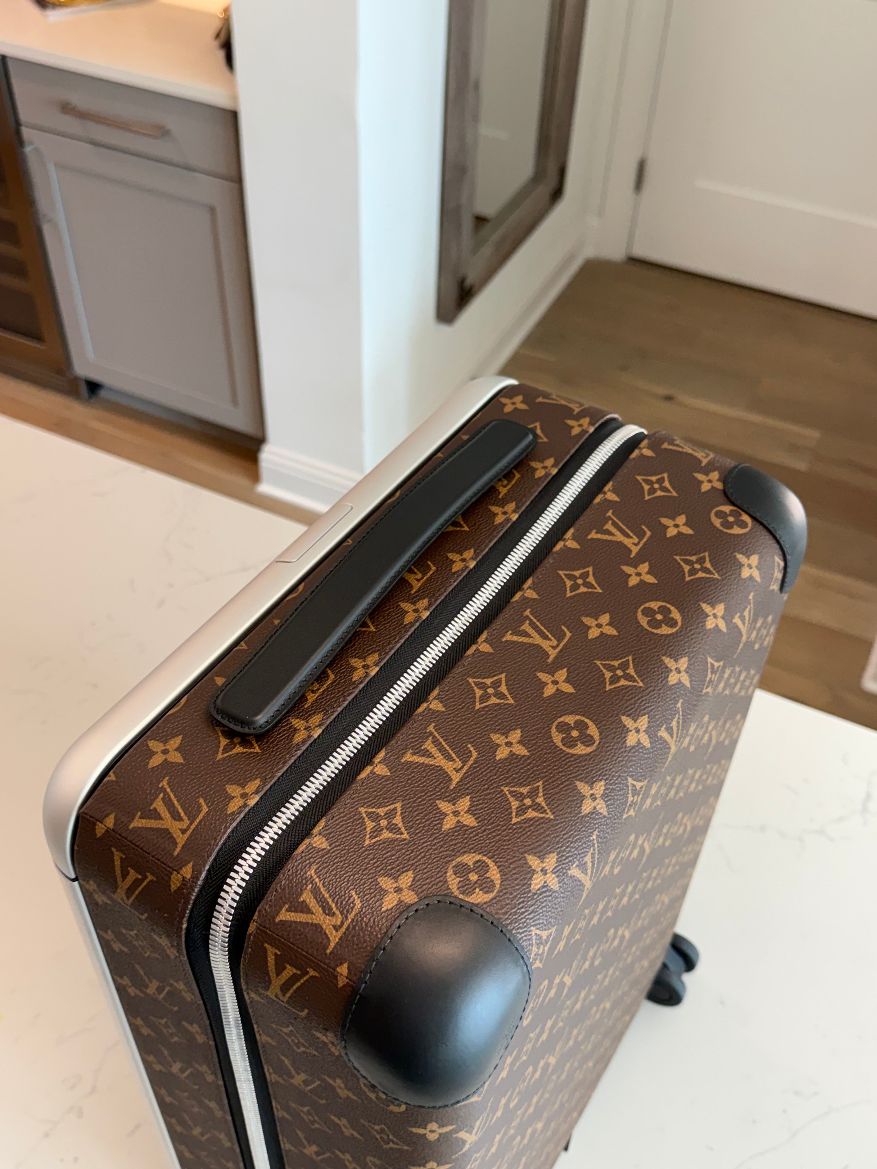 Louis Vuitton Horizon 55 Macassar