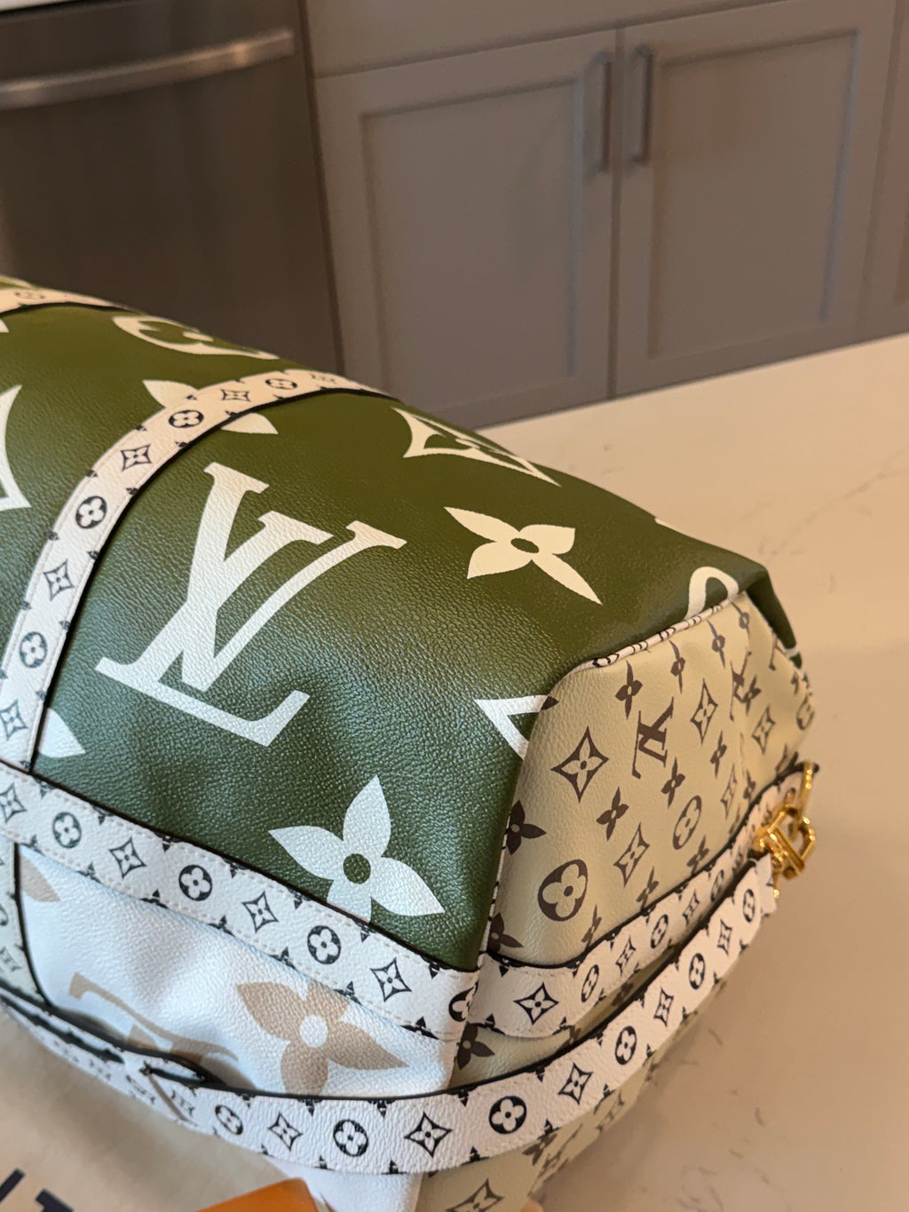 Louis Vuitton Keepall 50 Bandouliere Giant Khaki