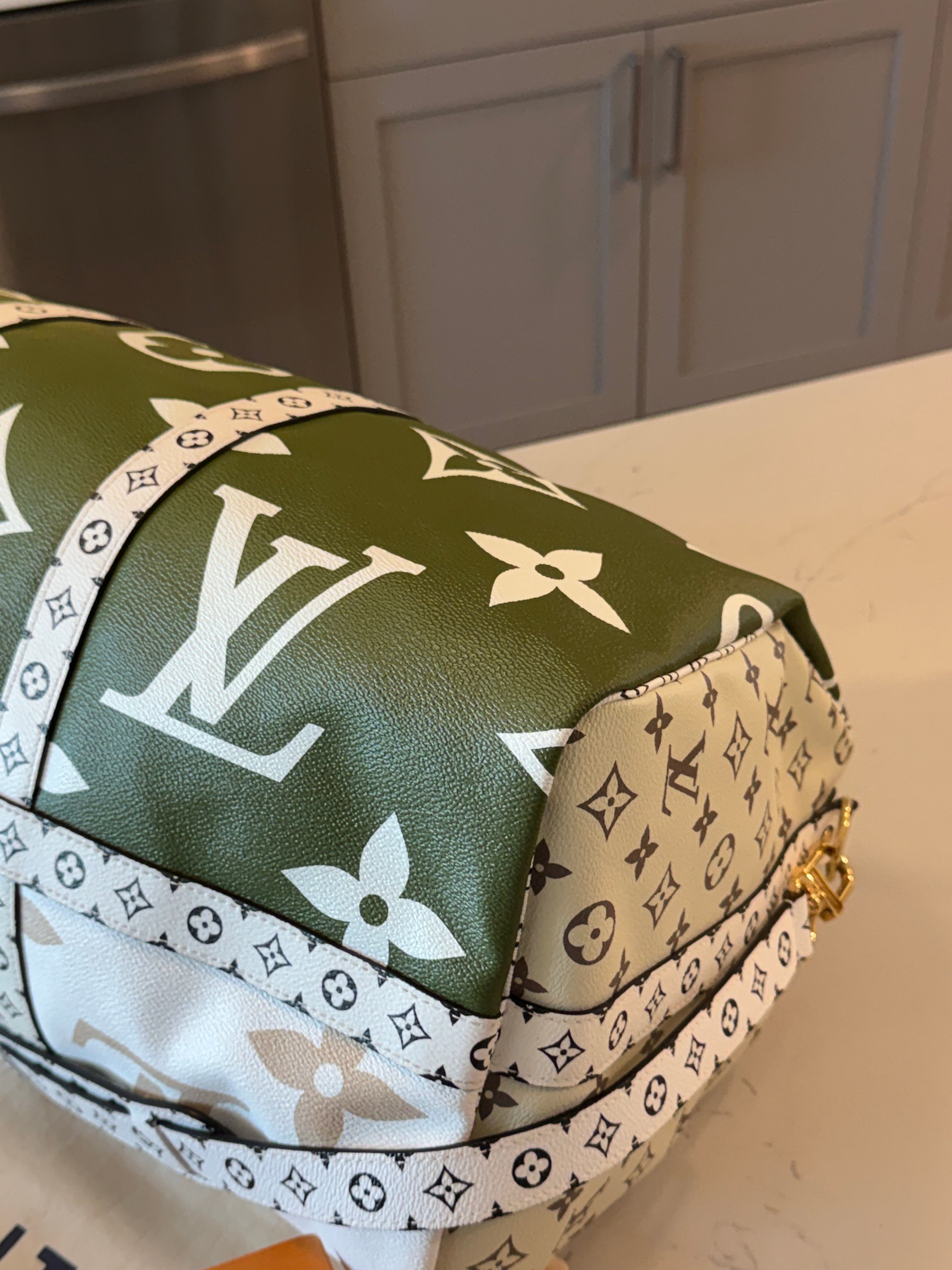 Louis Vuitton Keepall 50 Bandouliere Giant Khaki