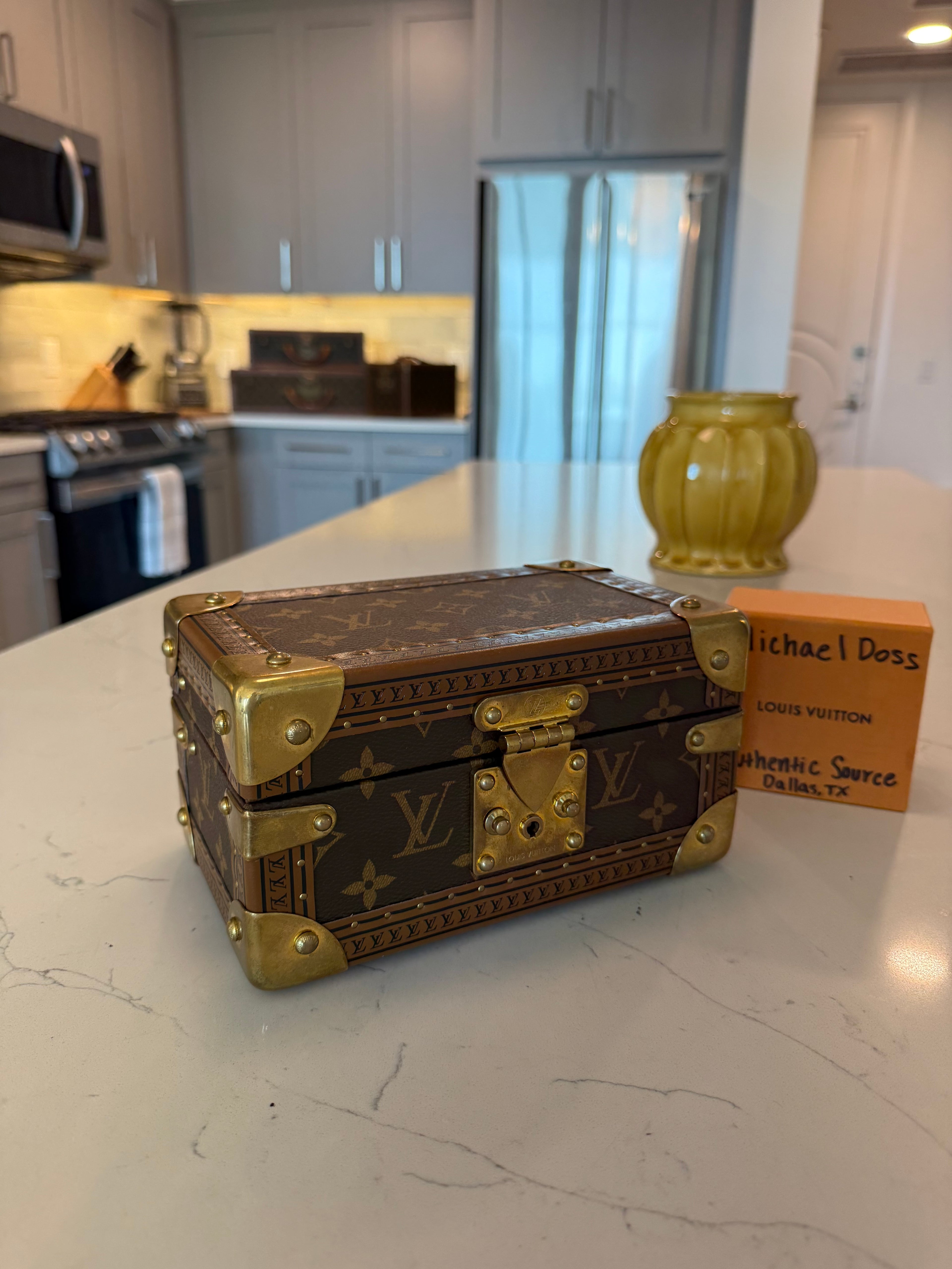 Louis Vuitton Coffret Tresor 24