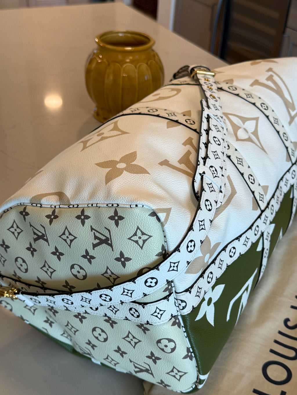 Louis Vuitton Keepall 50 Bandouliere Giant Khaki