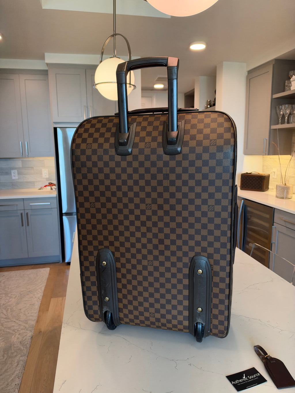 Louis Vuitton - Pegase 70 Rolling Luggage DE