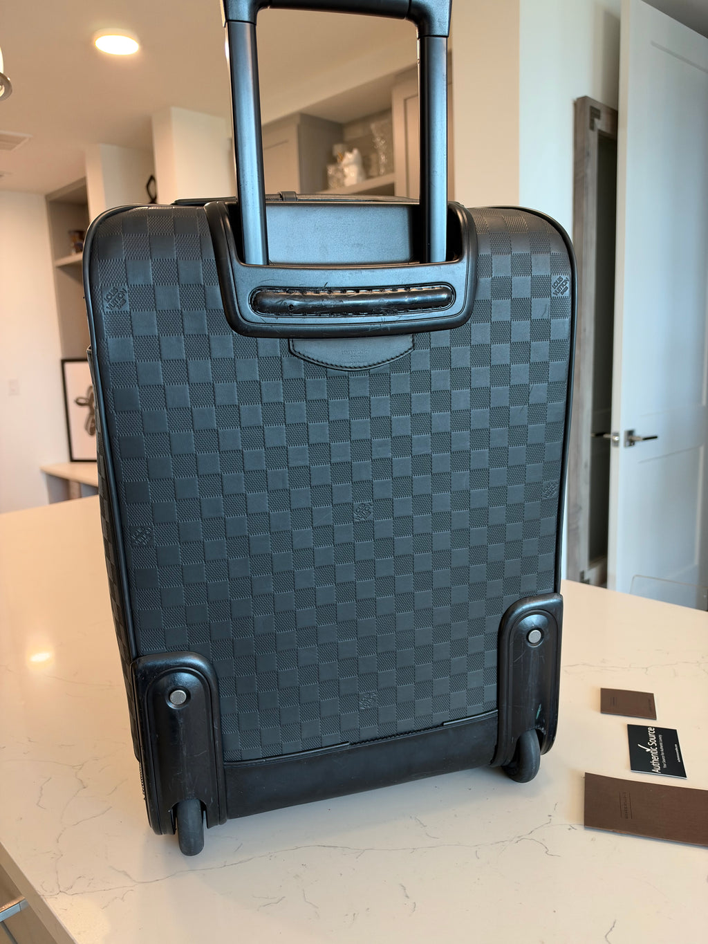 Rare Louis Vuitton - Pegase 55 Damier Infini Rolling Luggage