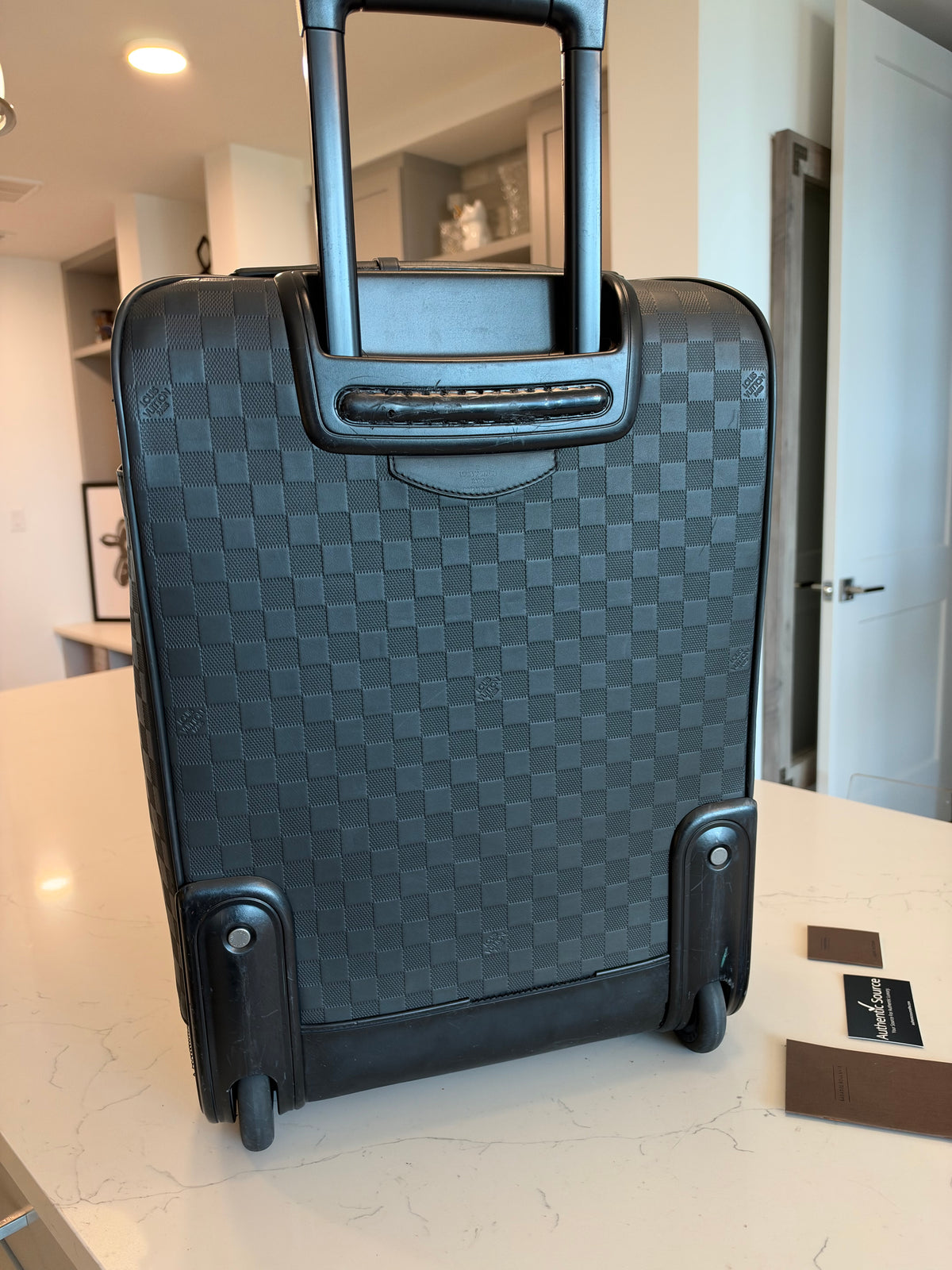 Rare Louis Vuitton - Pegase 55 Damier Infini Rolling Luggage