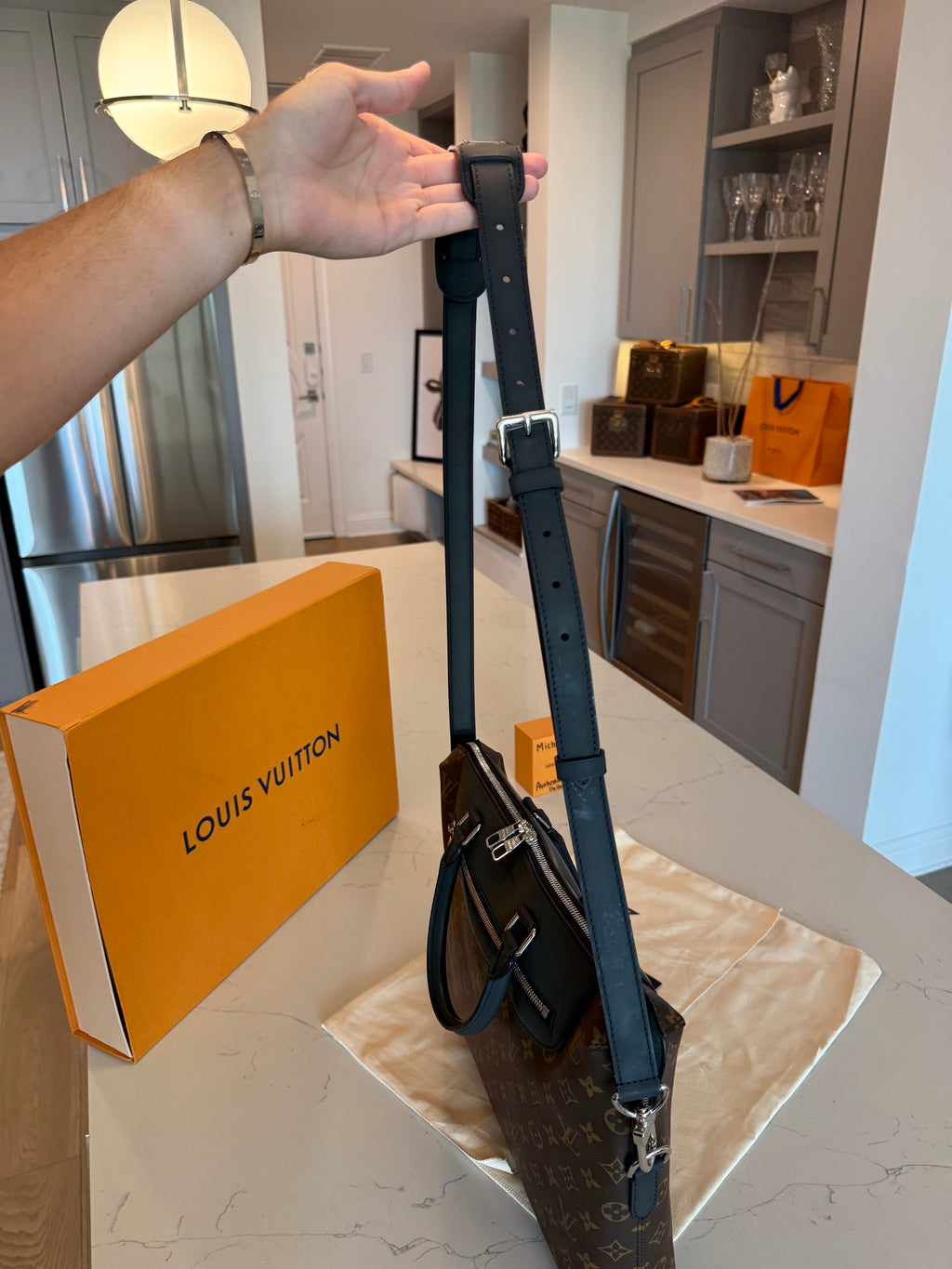 Louis Vuitton Porte-Documents Jour NM Macassar