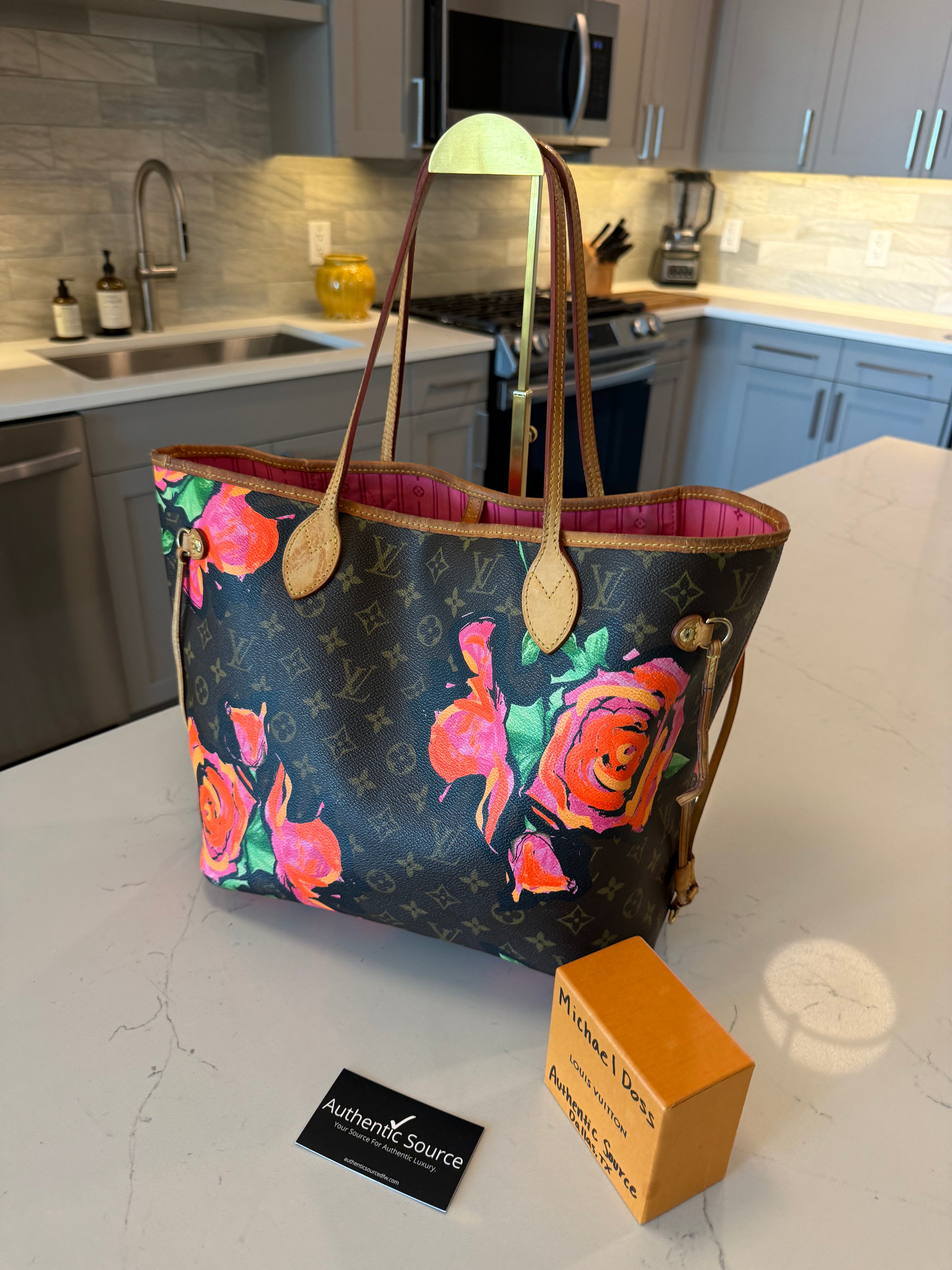 Louis Vuitton Neverfull MM Roses