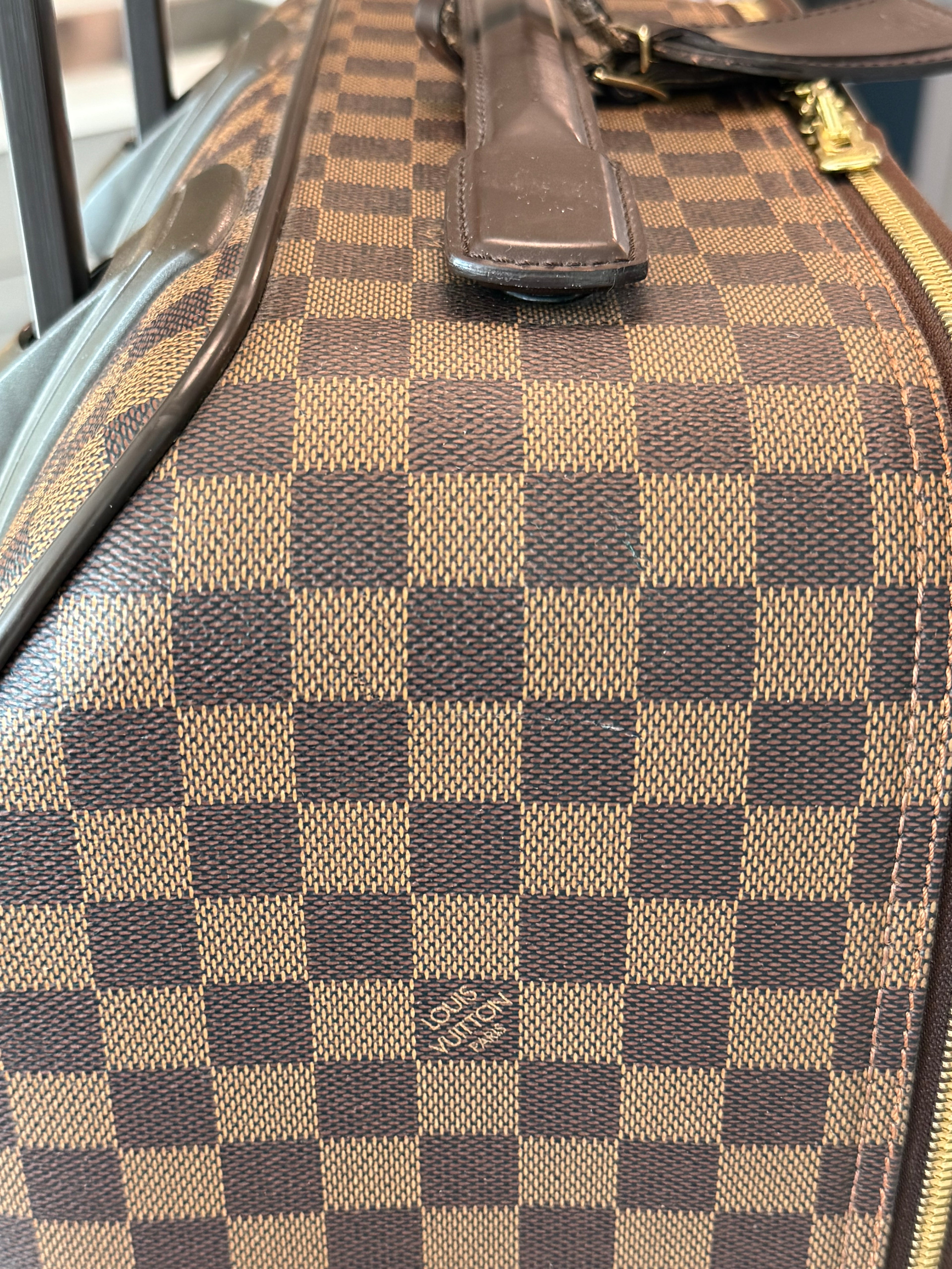 Louis Vuitton Pegase 45 - Damier Ebene