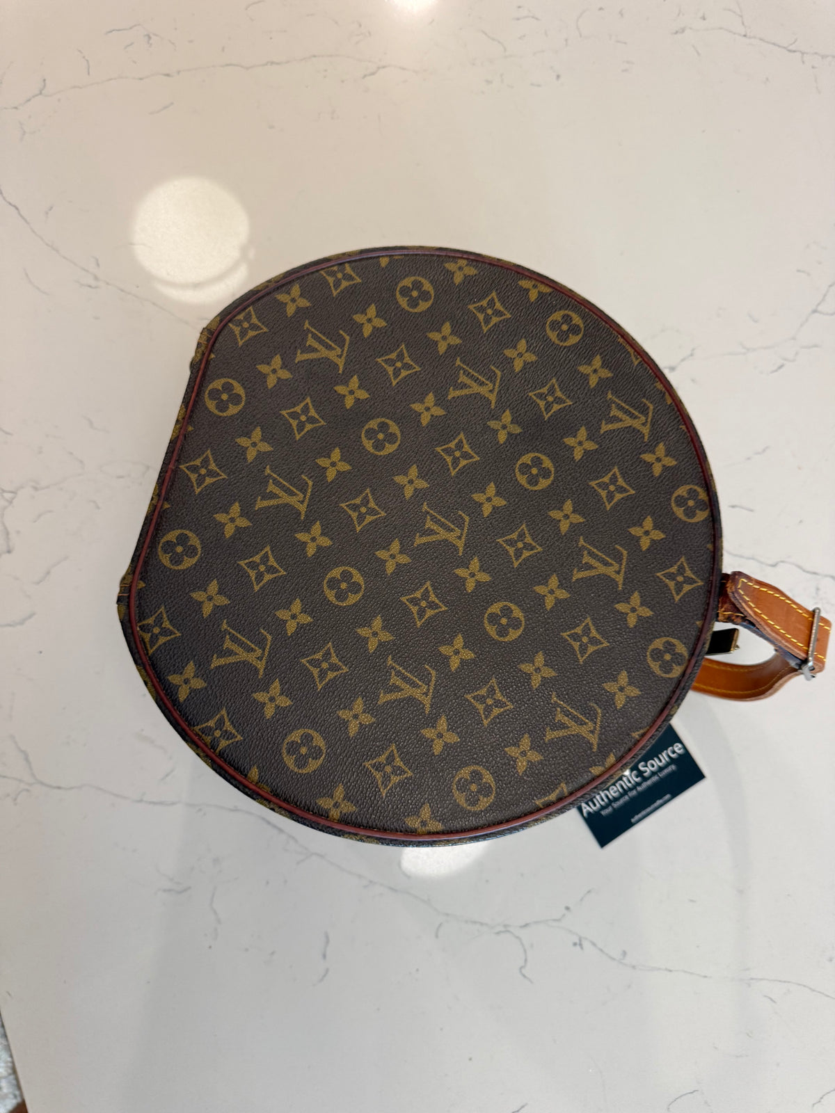 Louis Vuitton Boite Champeau 30