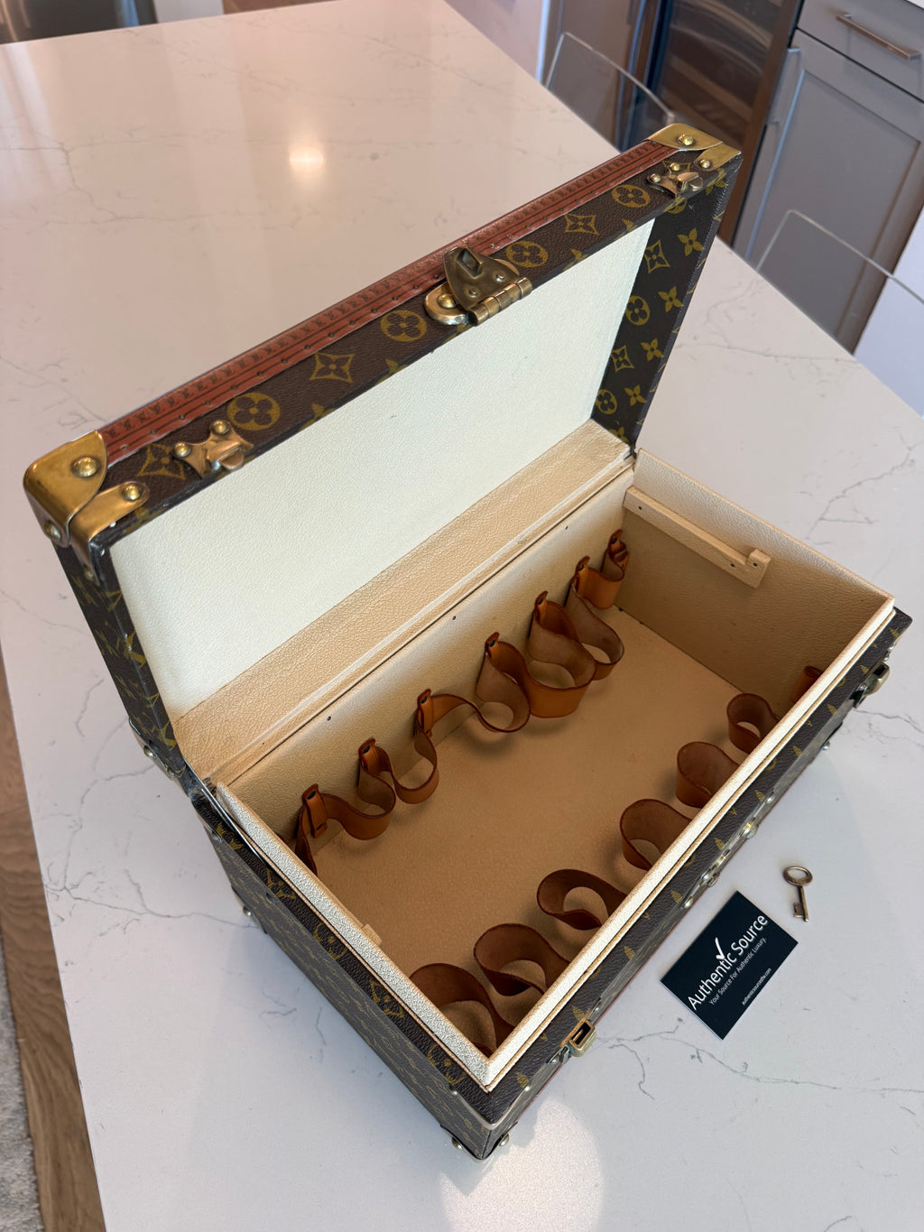 Louis Vuitton Boite Bouteilles Trunk