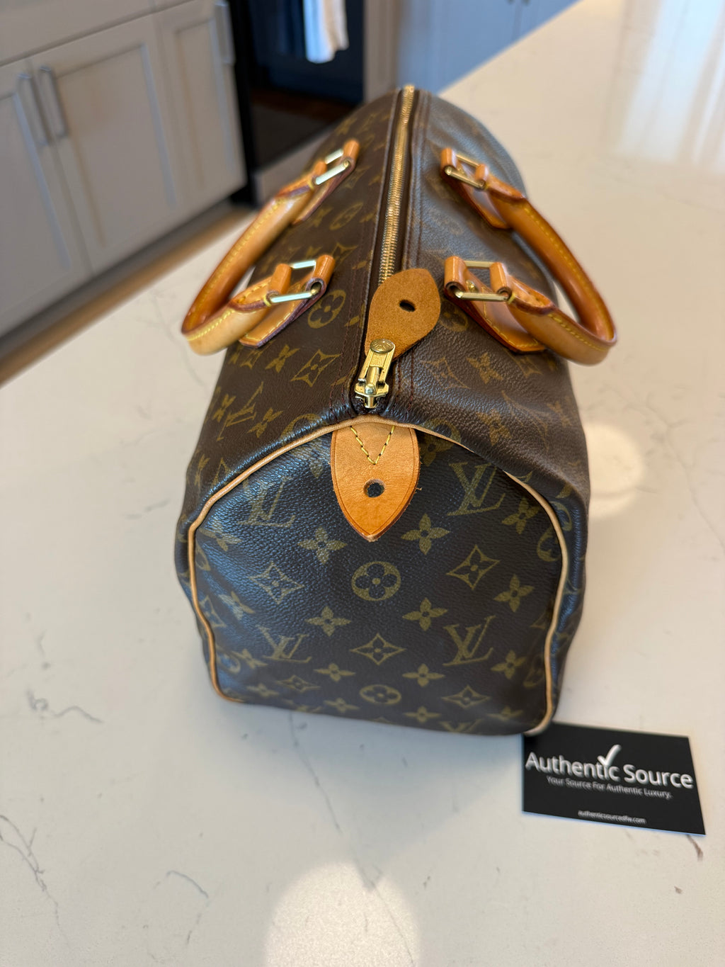 Louis Vuitton Speedy 30