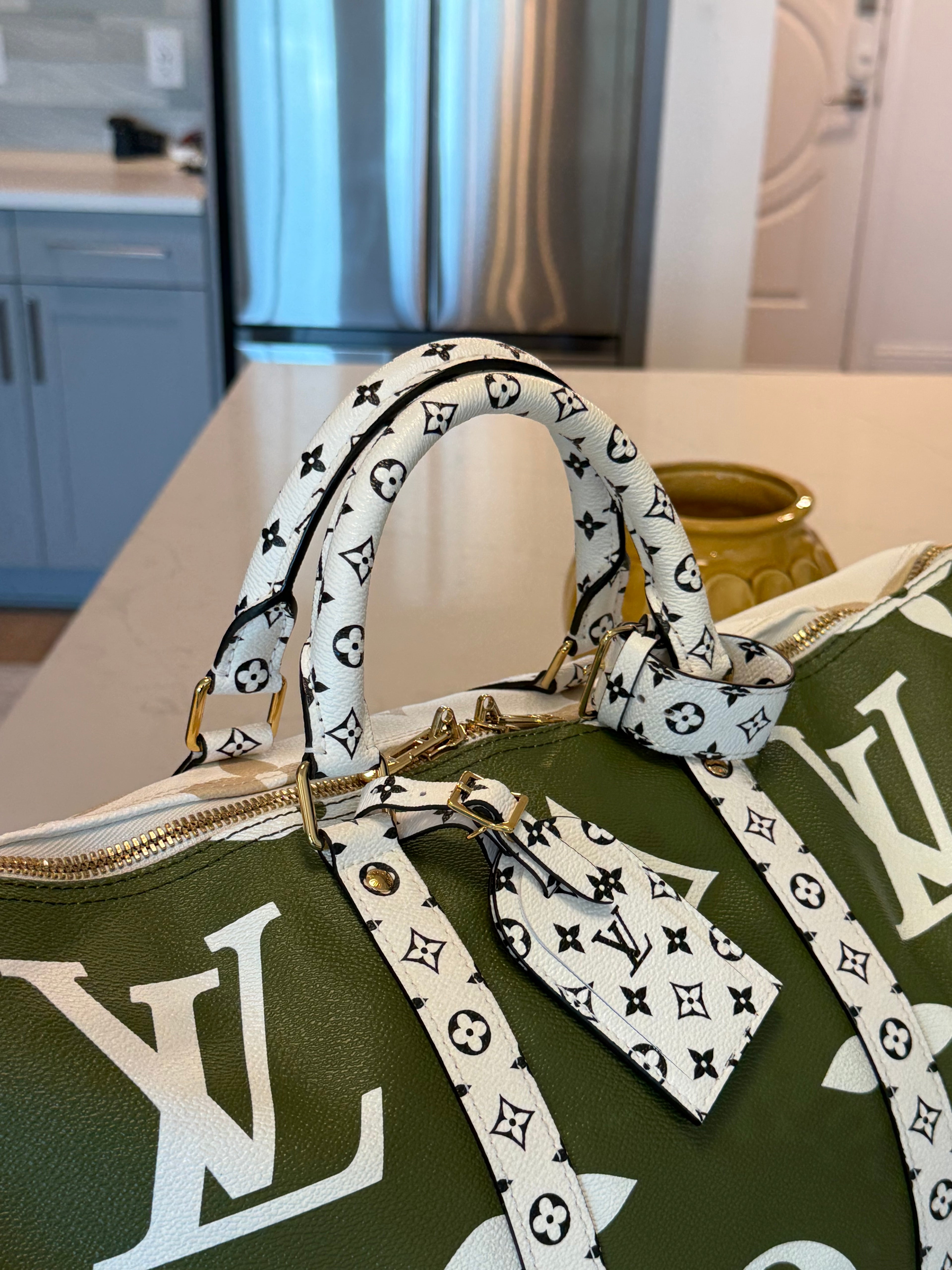 Louis Vuitton Keepall 50 Bandouliere Giant Khaki