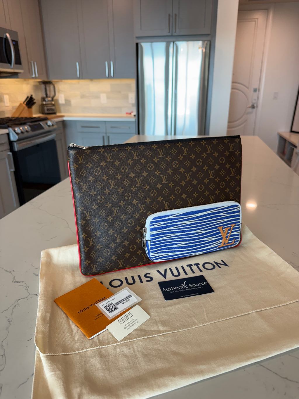 Louis Vuitton Monogram A4 Multipocket Pochette
