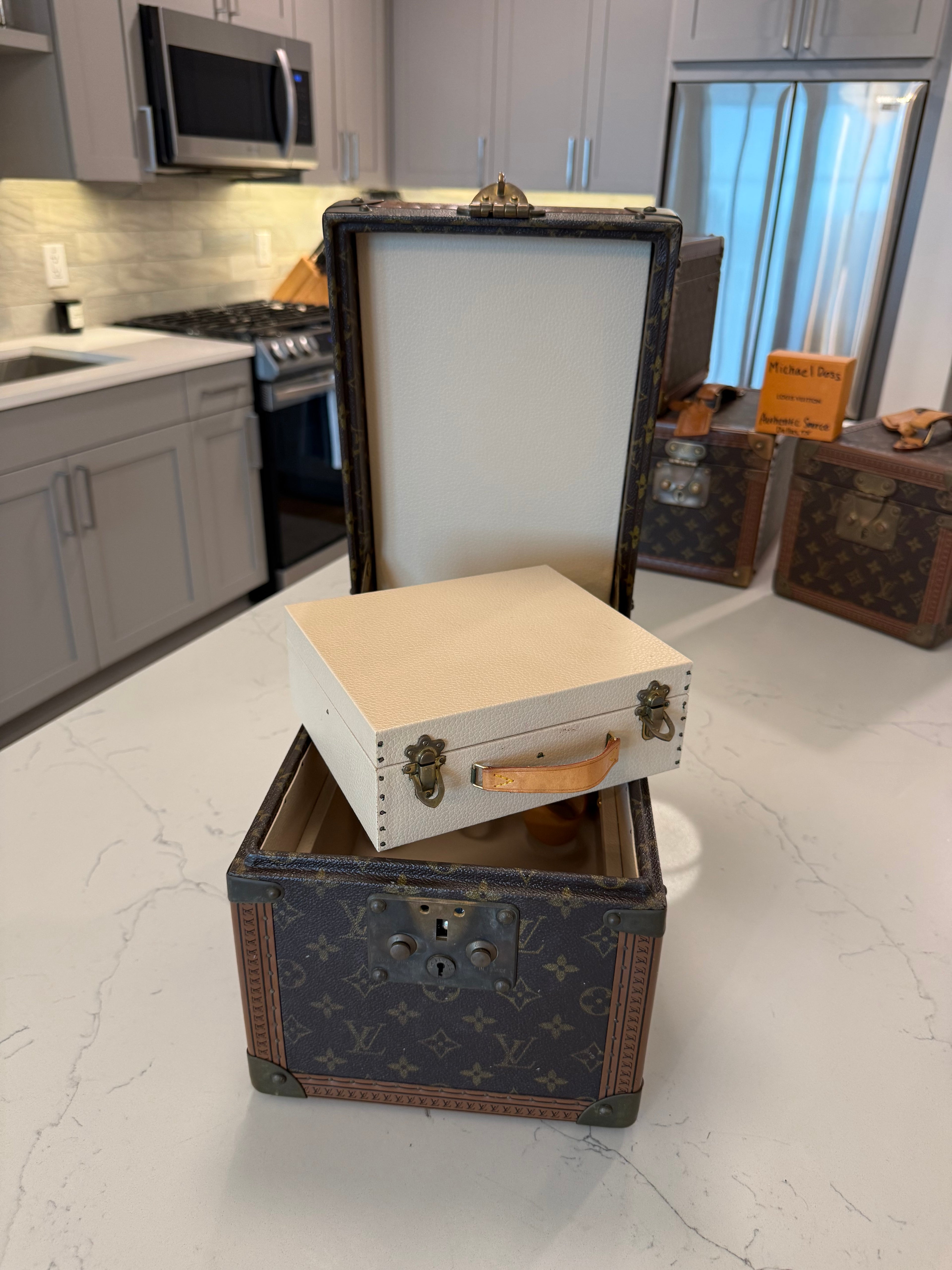 Louis Vuitton Boite Falcons Vanity Trunk
