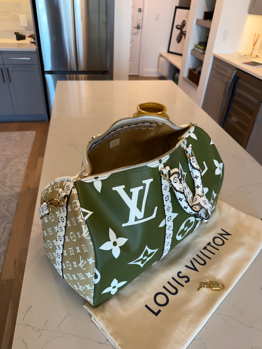 Louis Vuitton Keepall 50 Bandouliere Giant Khaki