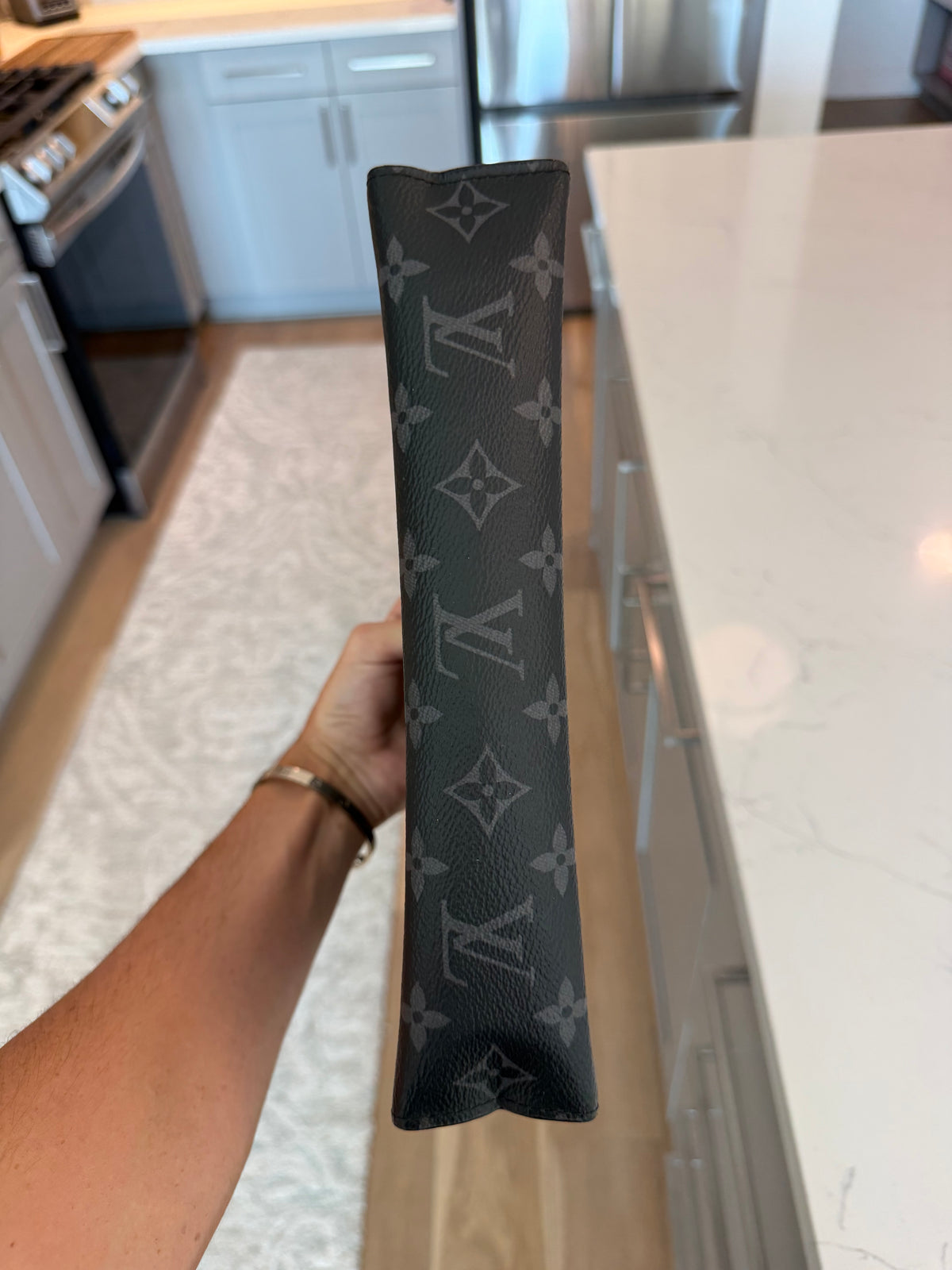 Louis Vuitton Voyage MM Eclipse