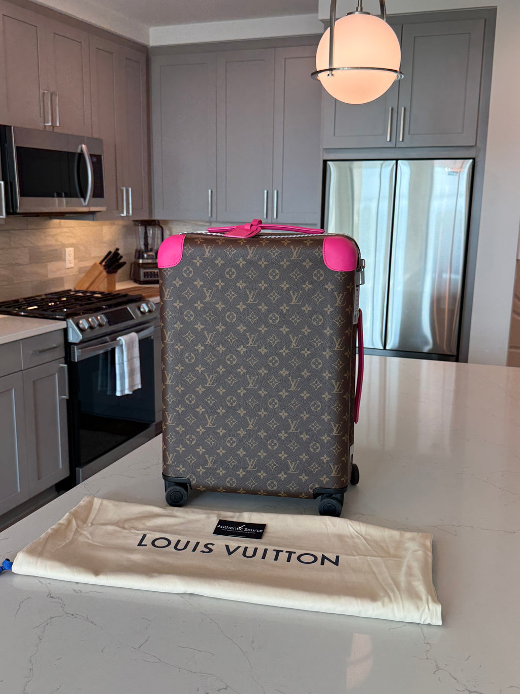 Louis Vuitton Horizon 55 Monogram Pink Colormania - RARE