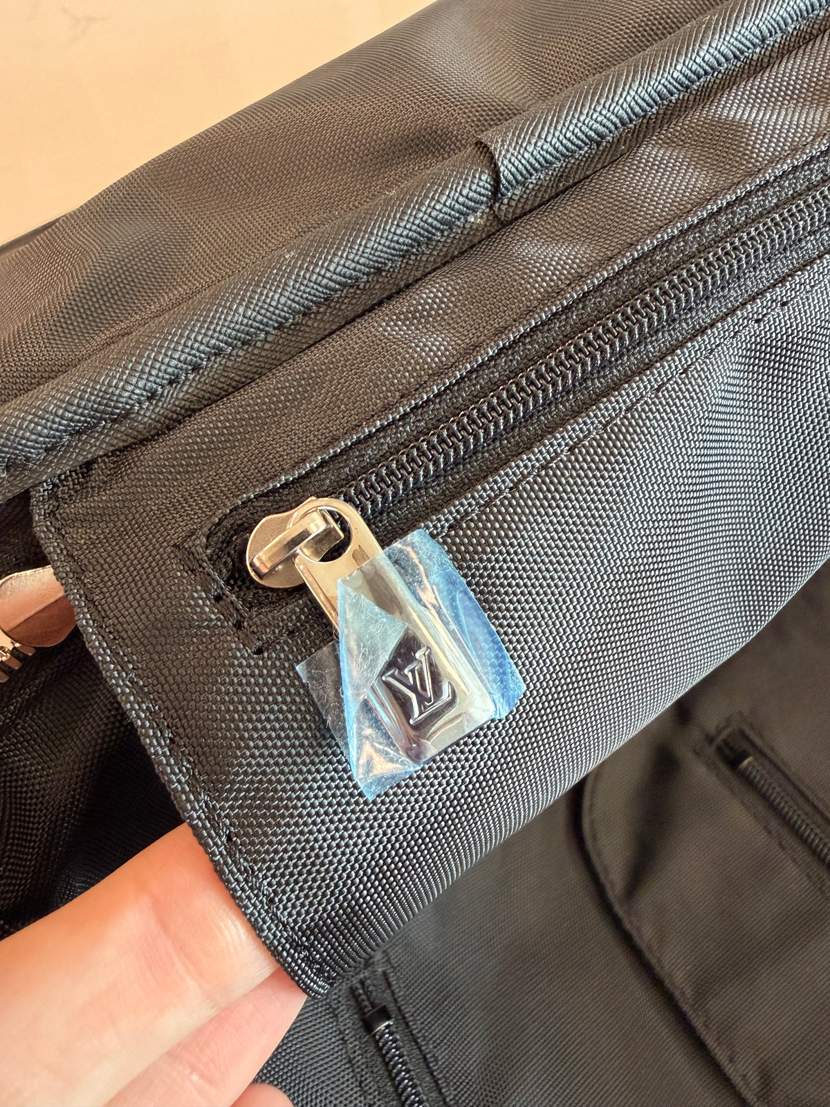 Louis Vuitton Pegase 45 Damier Graphite