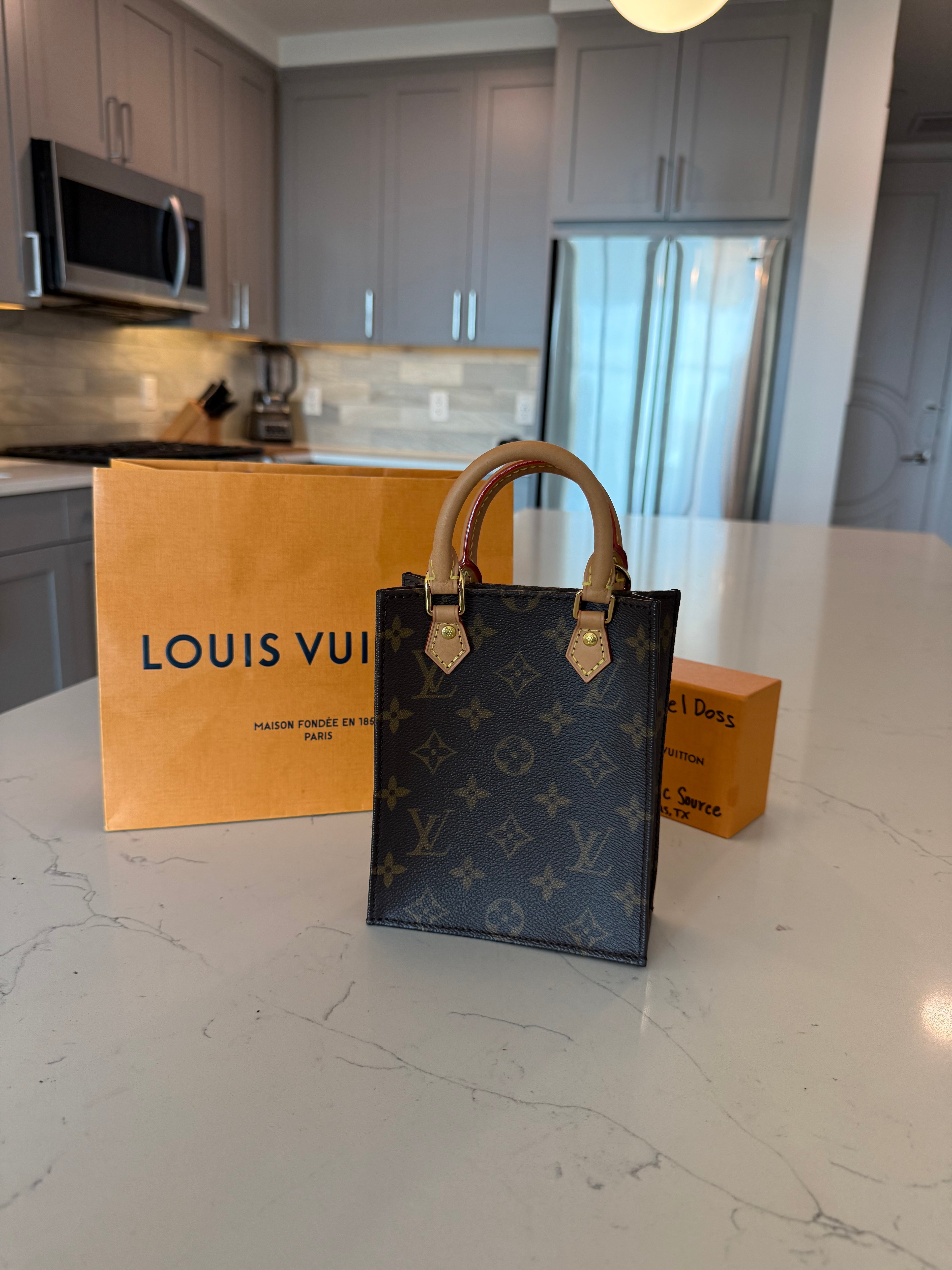 Louis Vuitton Sac Plat BB
