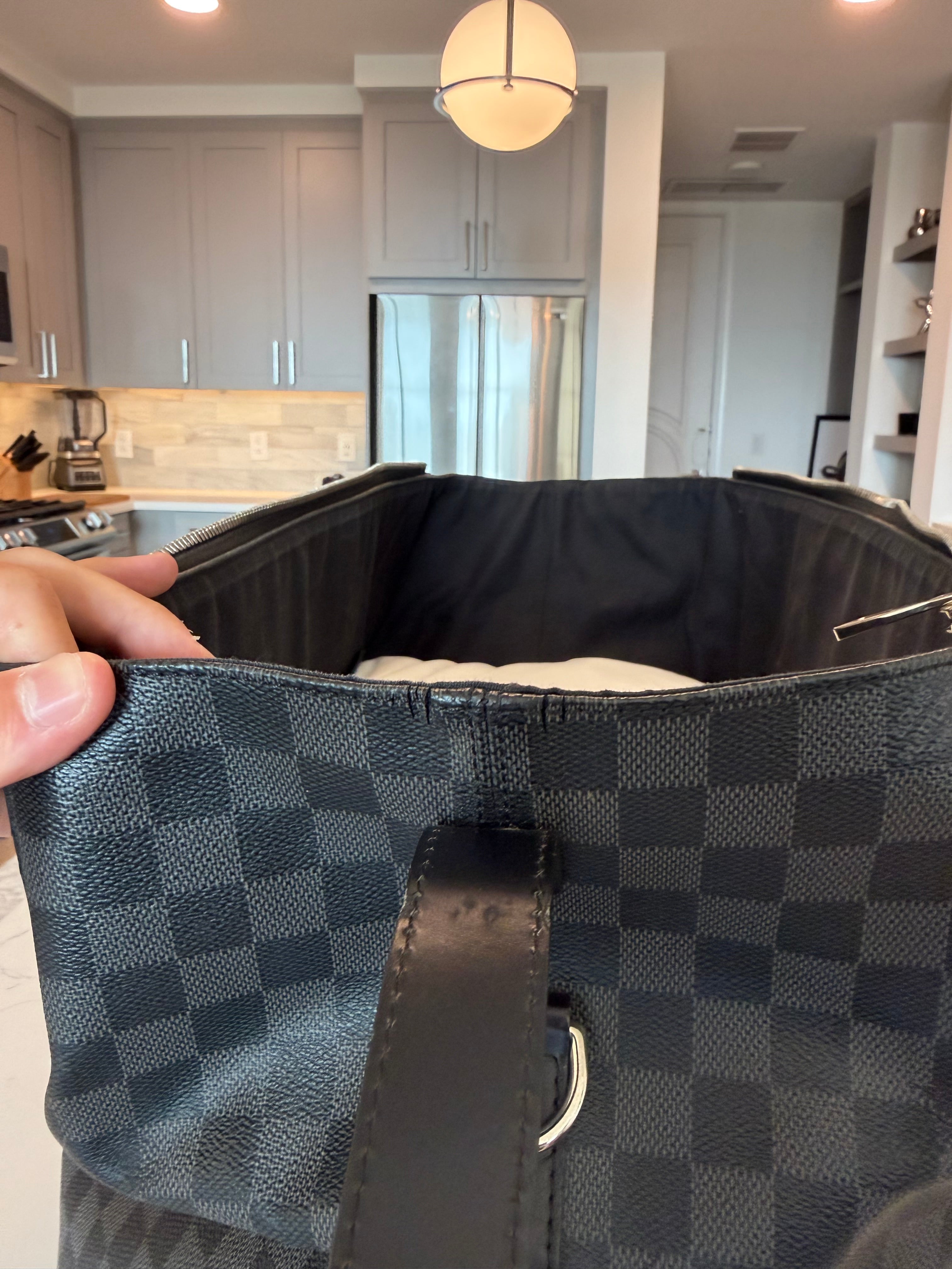 Louis Vuitton Neo Greenwich Damier Graphite