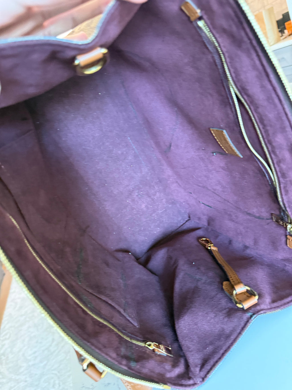 Louis Vuitton Greenwich DE
