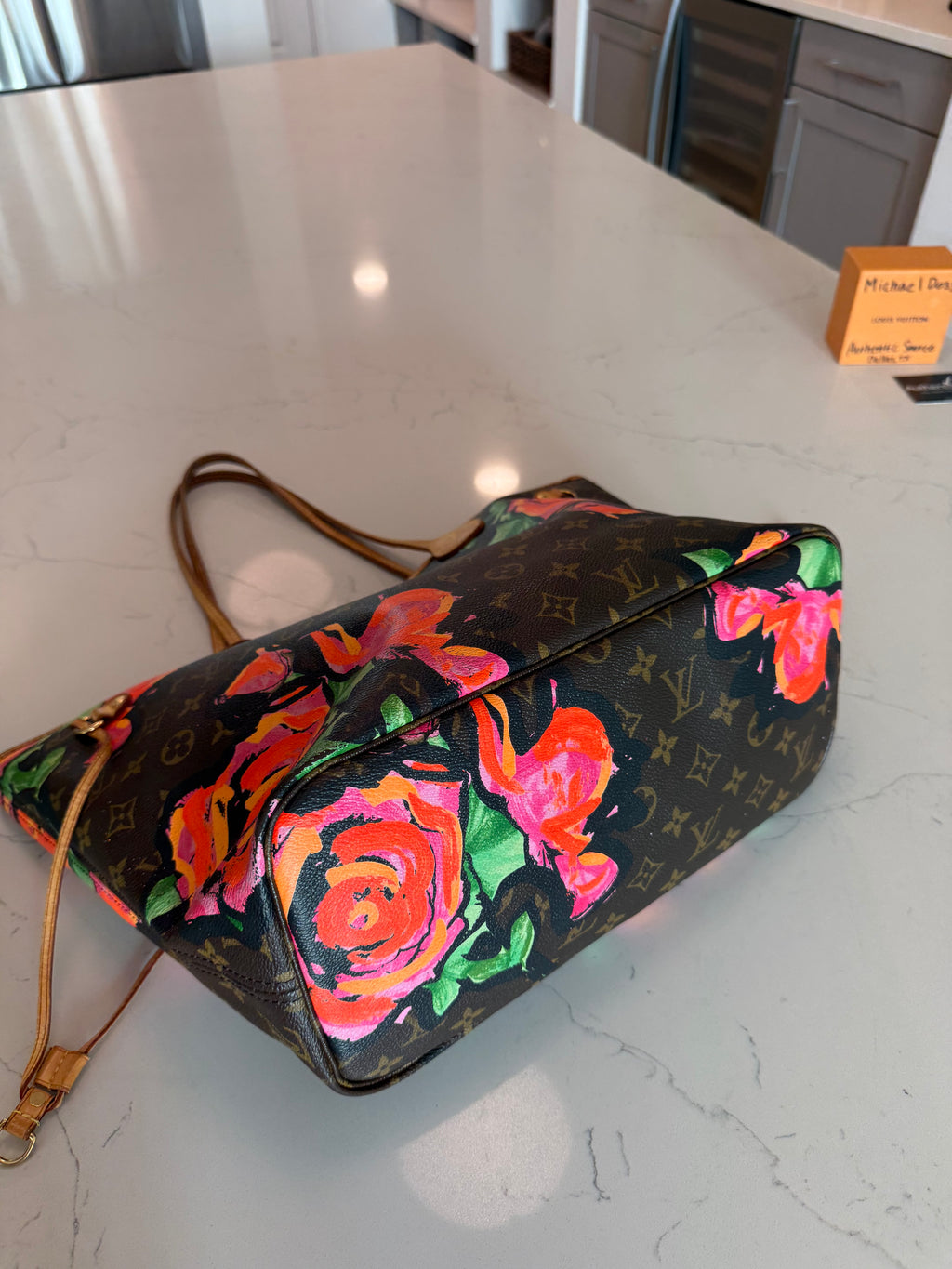 Louis Vuitton Neverfull MM Roses
