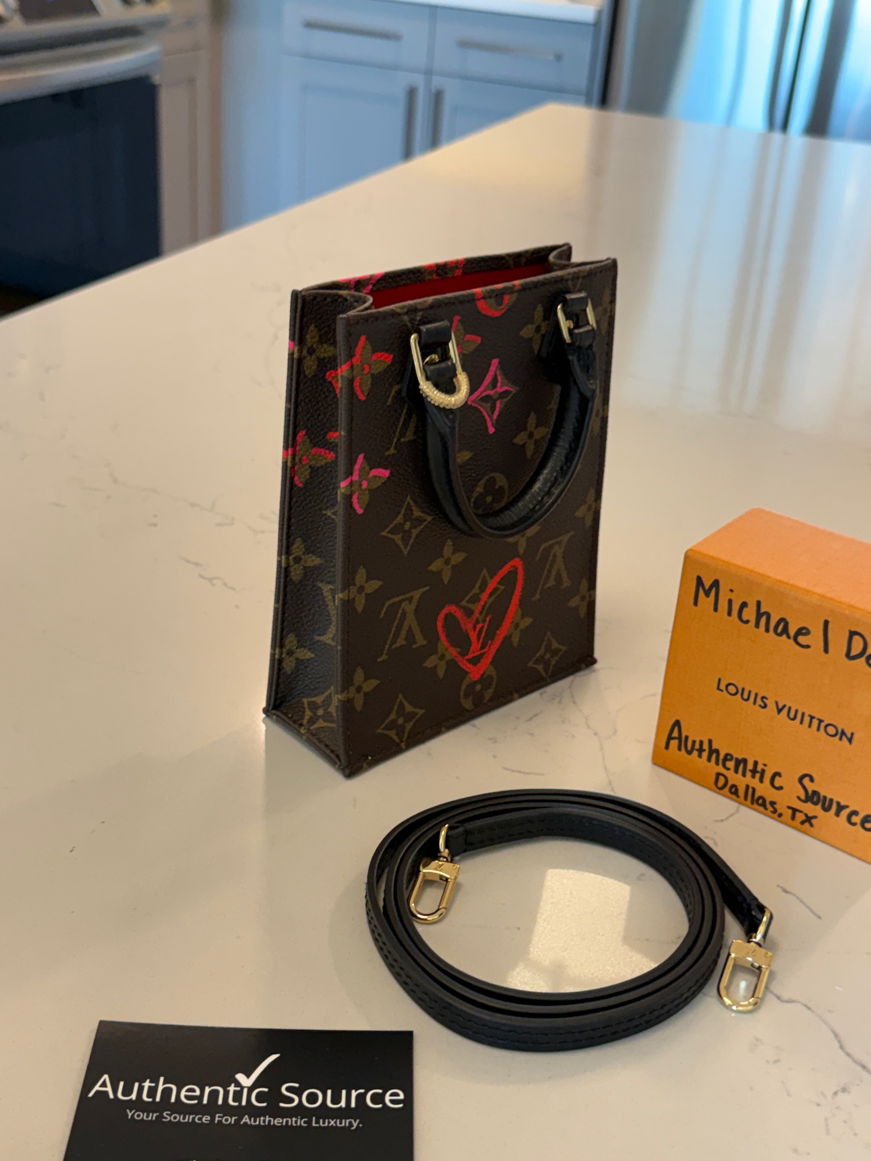 Louis Vuitton Fall in Love Sac Plat Petit - Limited Edition