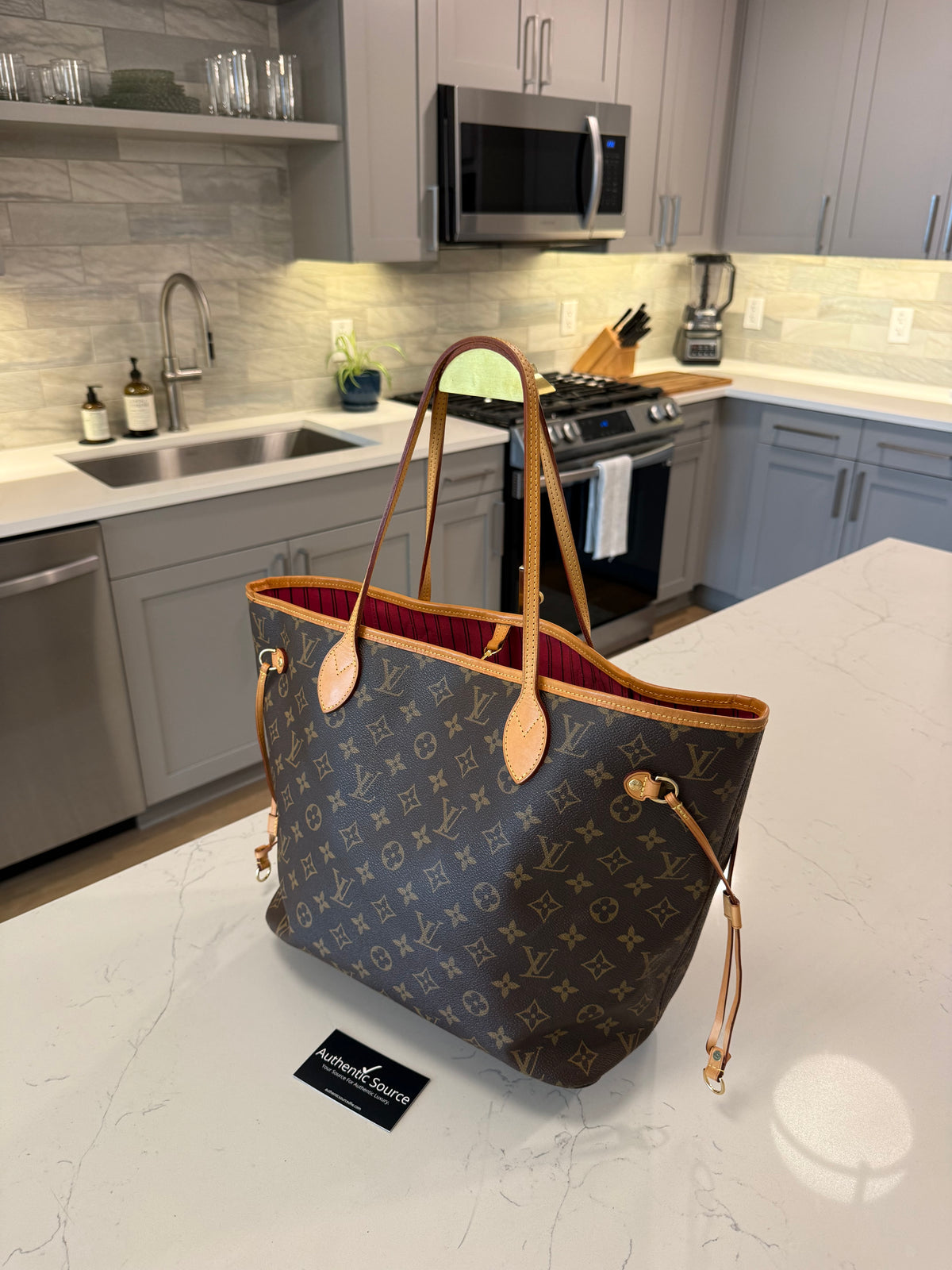 Louis Vuitton Neverfull MM