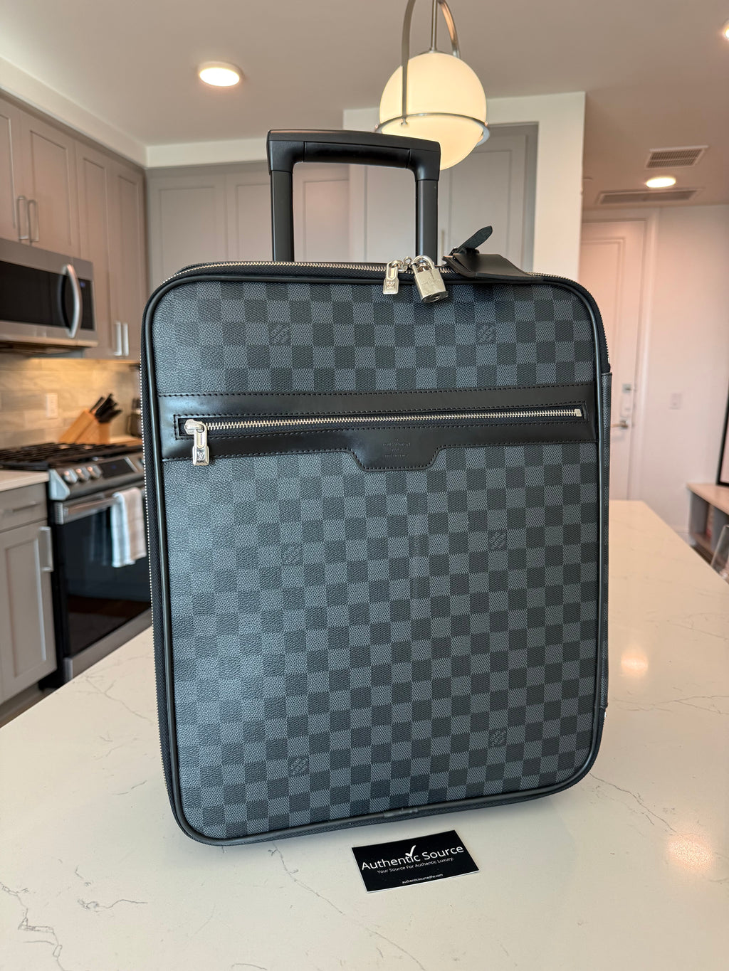 Louis Vuitton Pegase 45 Damier Graphite