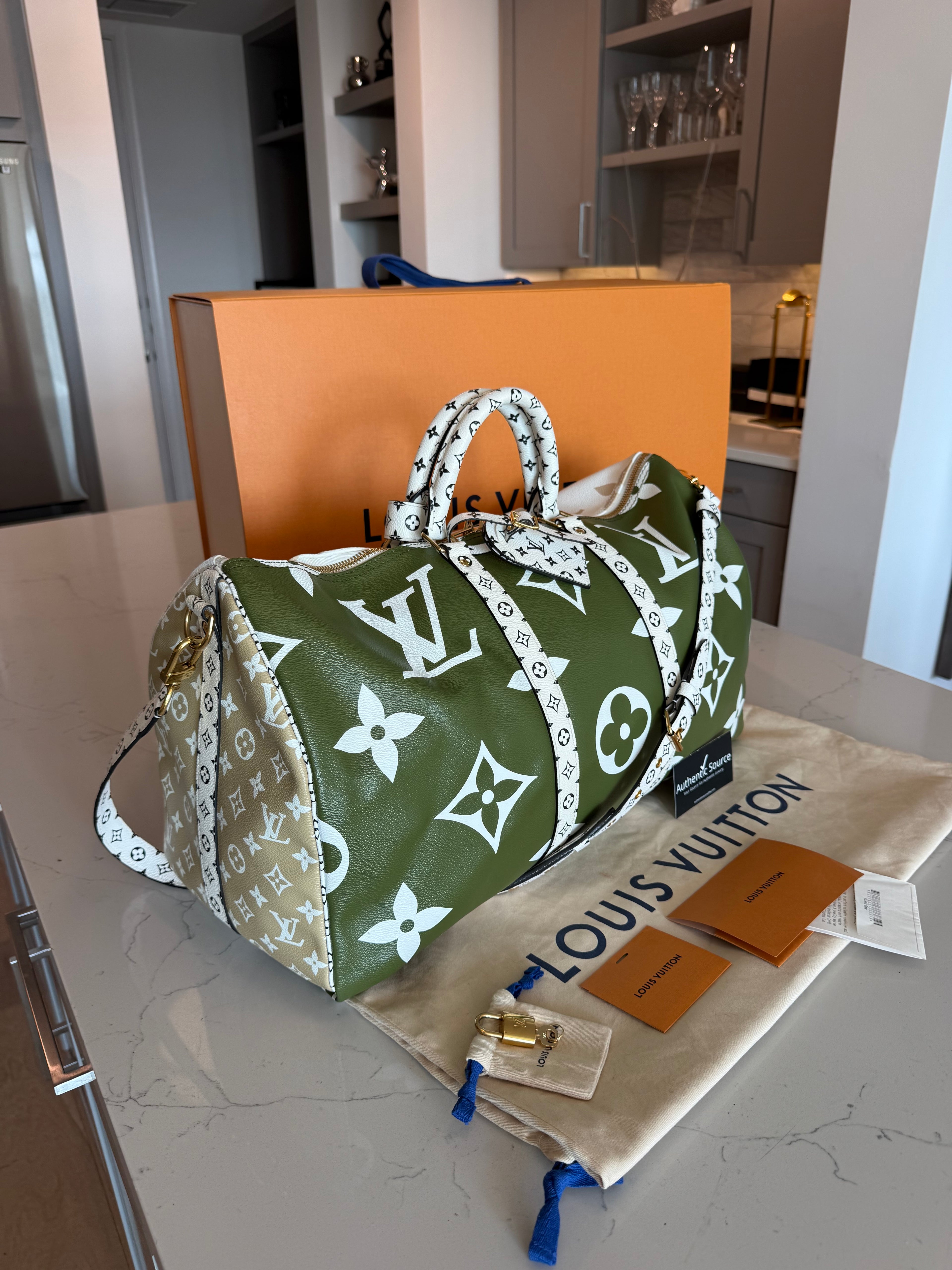 Louis Vuitton Keepall 50 Bandouliere Giant Khaki