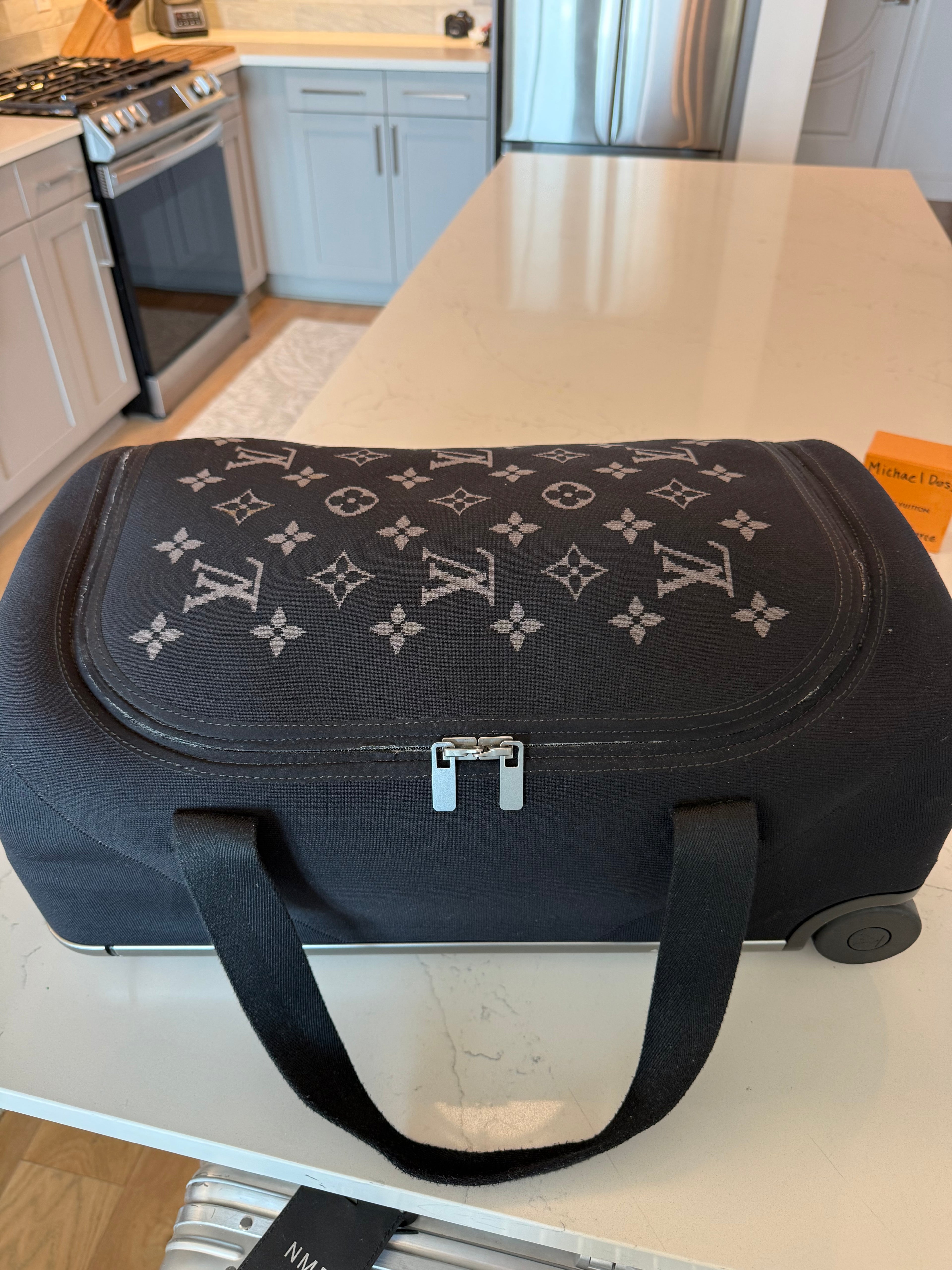 Louis Vuitton Soft Horizon Rolling Luggage