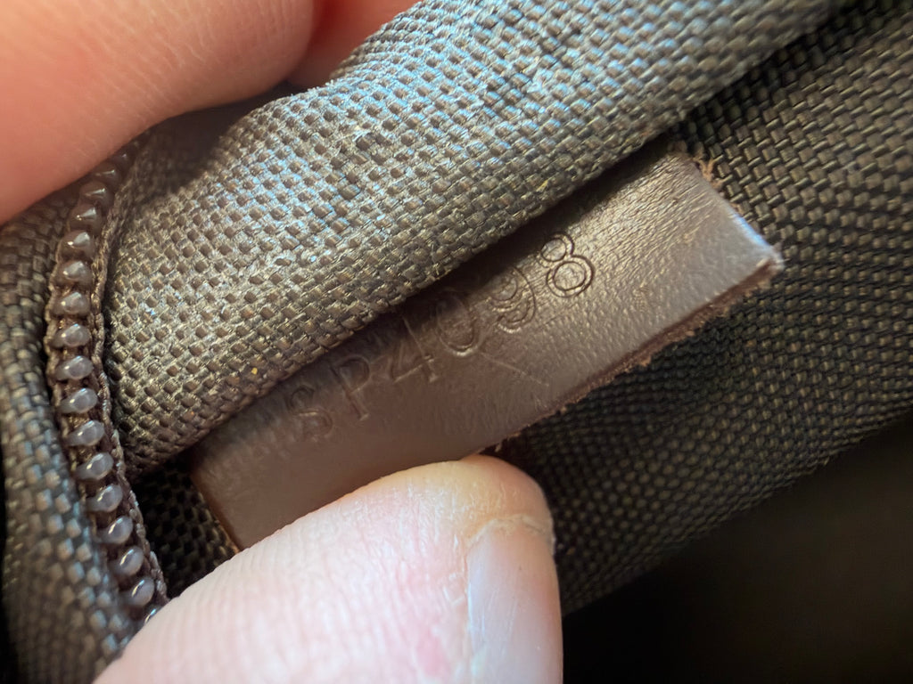 Louis Vuitton - Pegase 70 Rolling Luggage DE