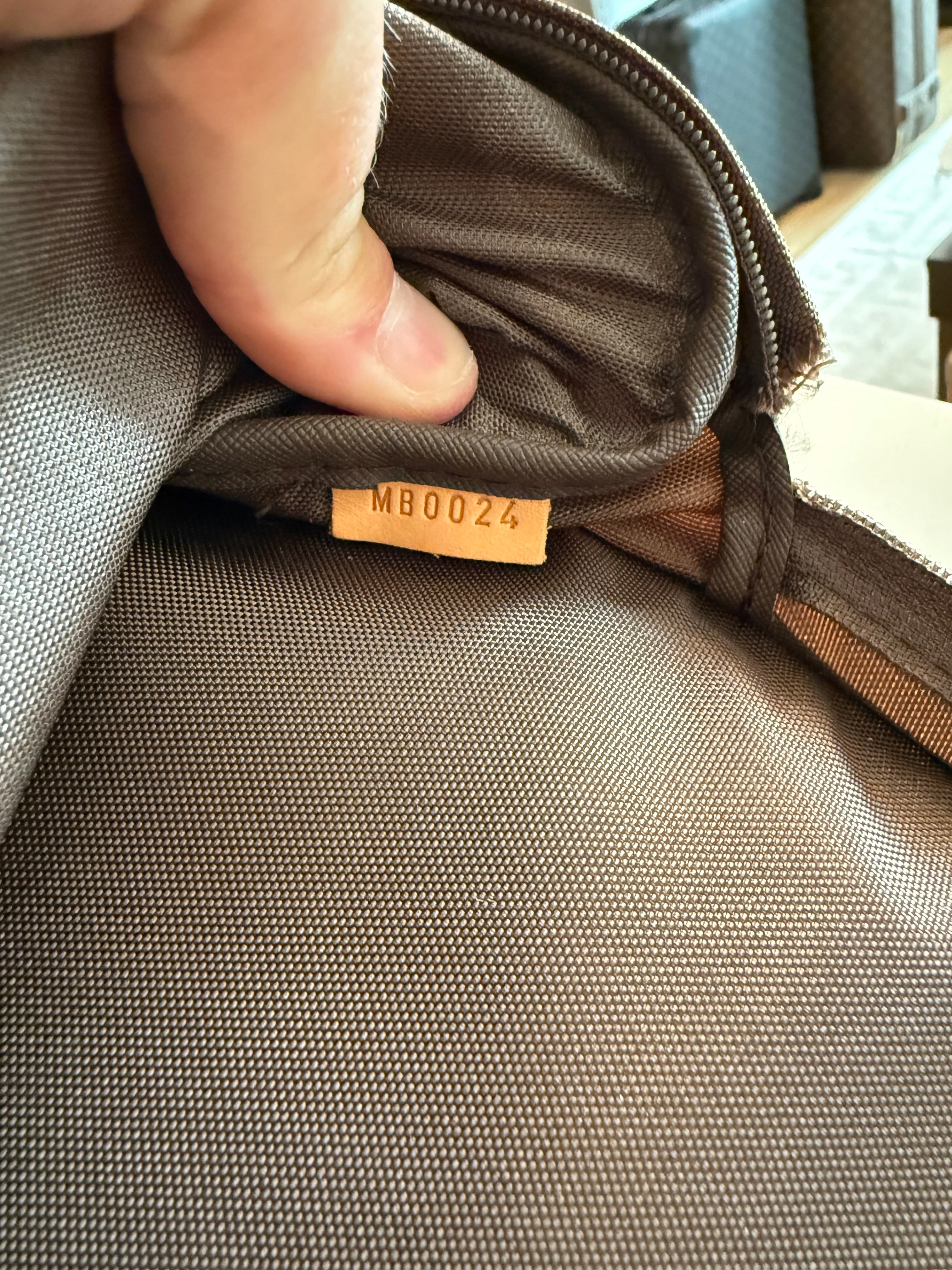 Louis Vuitton Pegase 45 Rolling Luggage