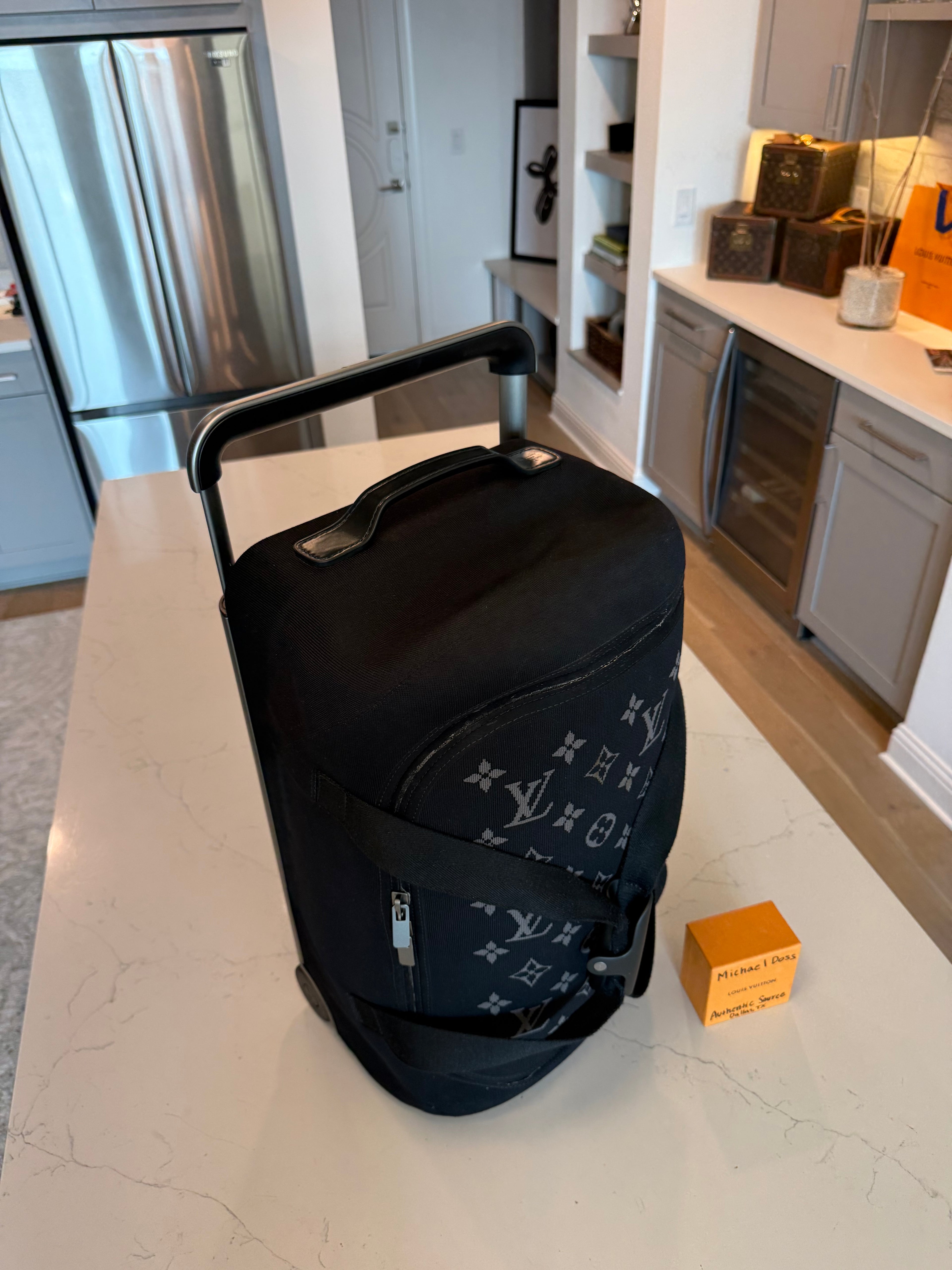 Louis Vuitton Soft Horizon Rolling Luggage