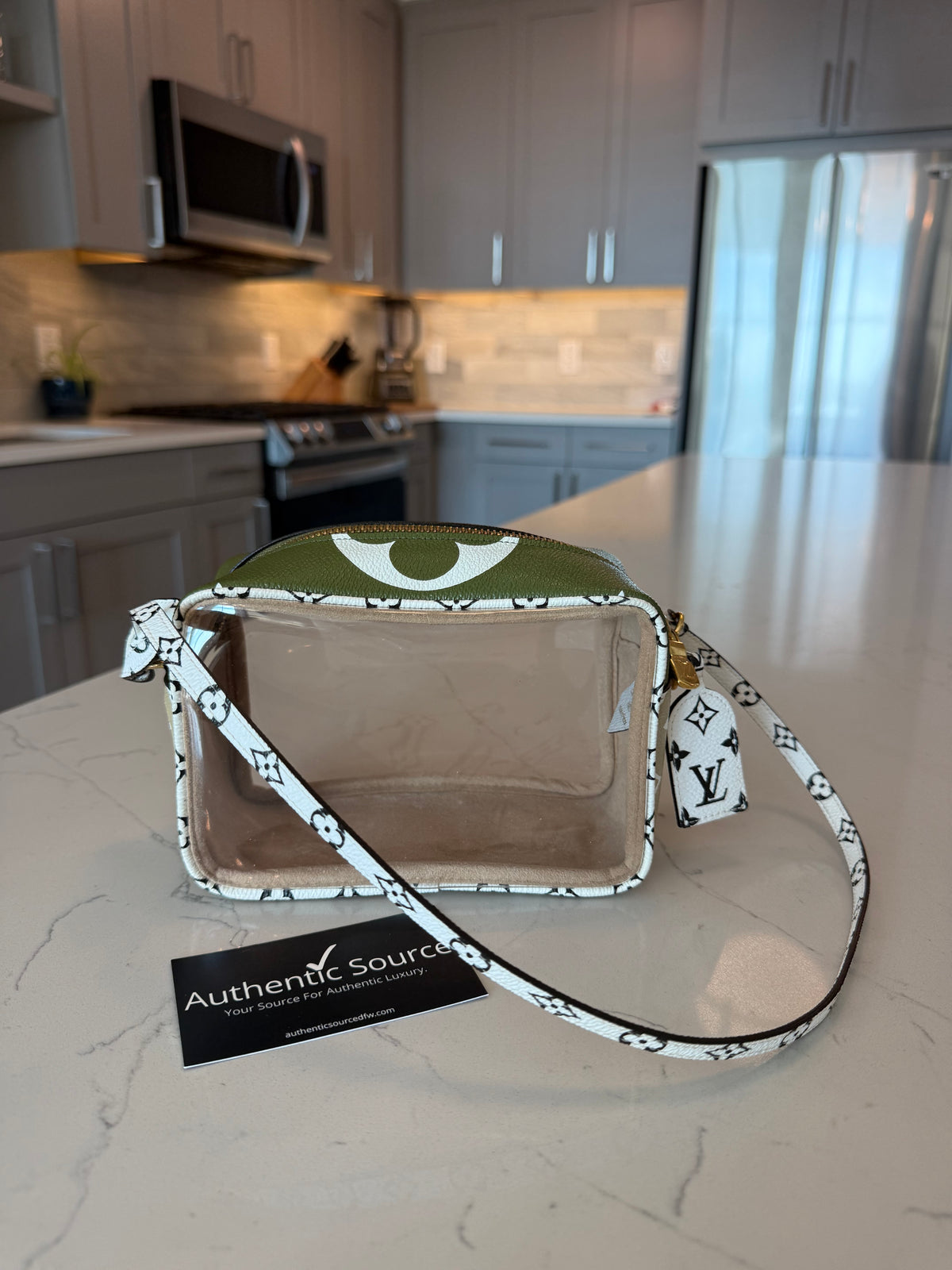 Louis Vuitton Beach Pouch Giant Khaki Monogram