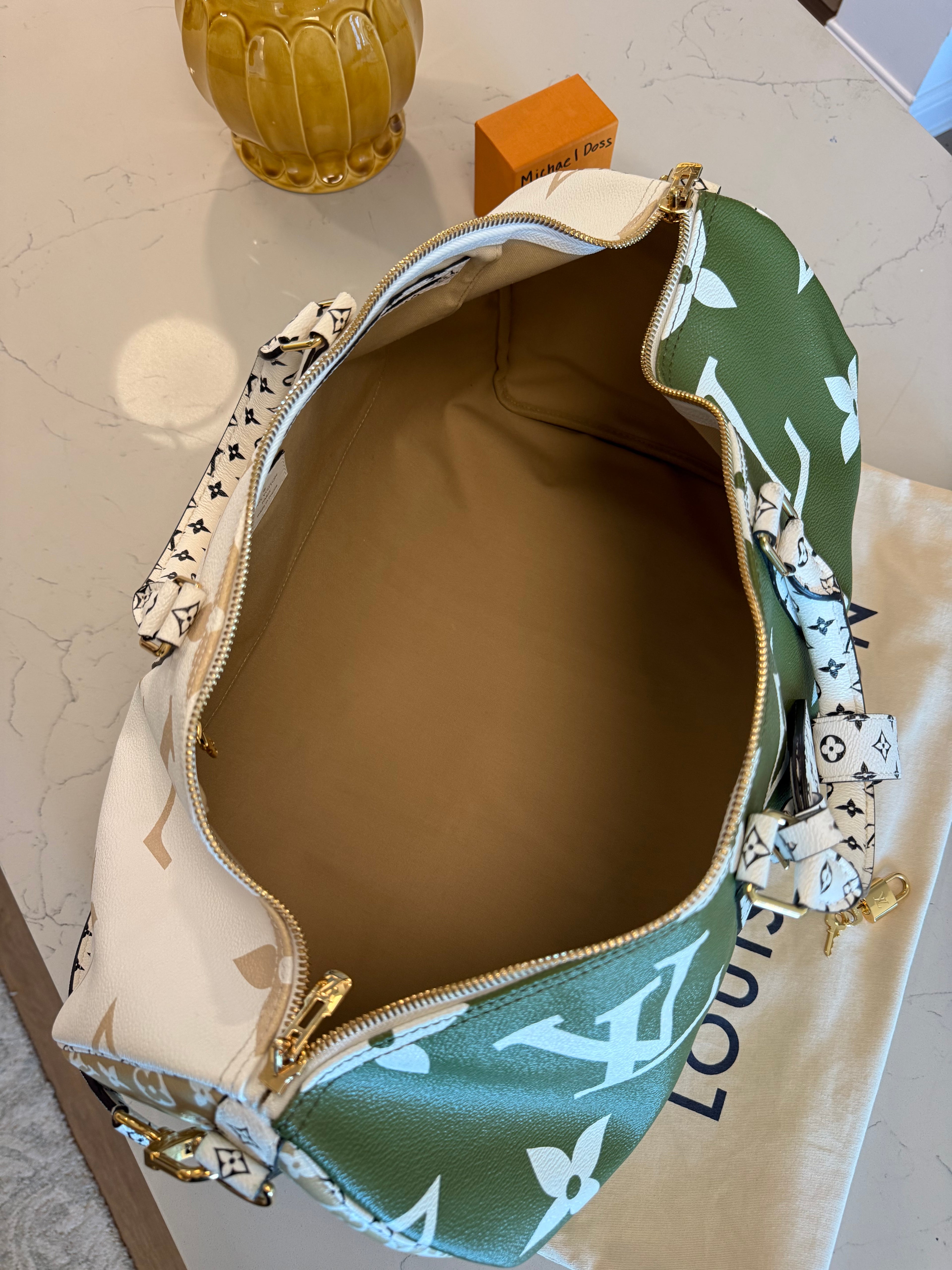 Louis Vuitton Keepall 50 Bandouliere Giant Khaki