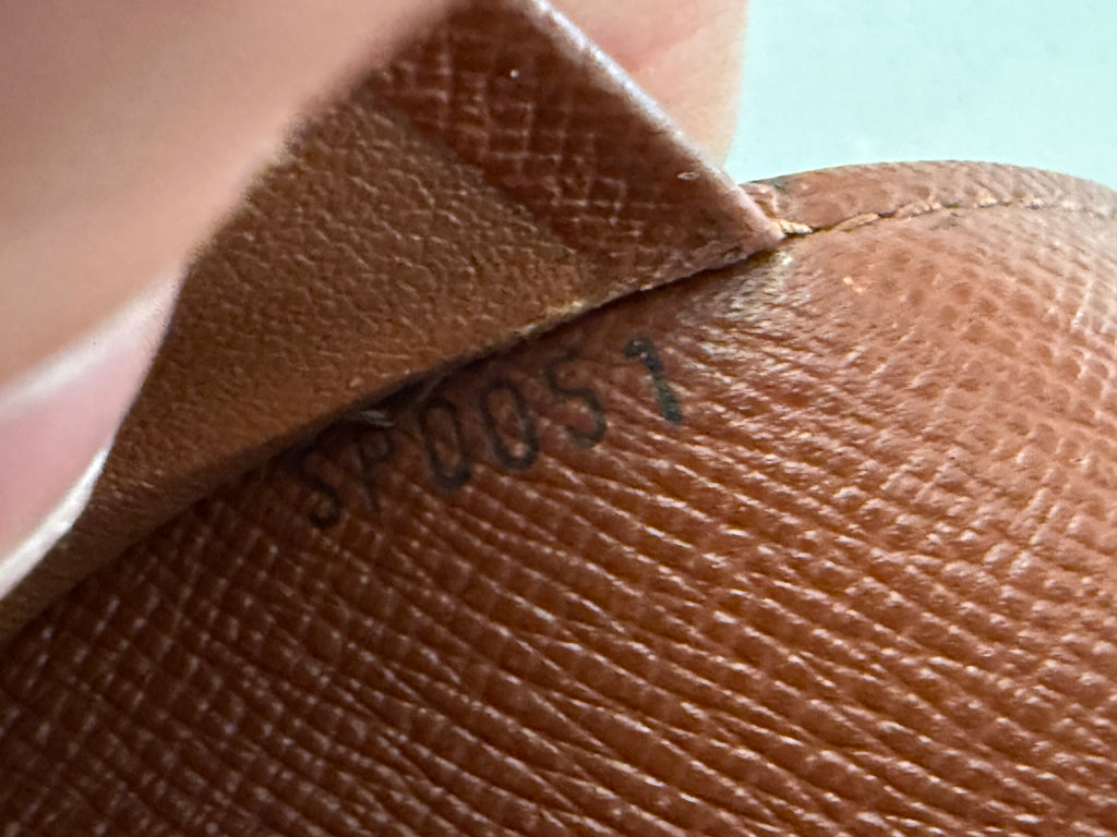 Louis Vuitton Agenda MM