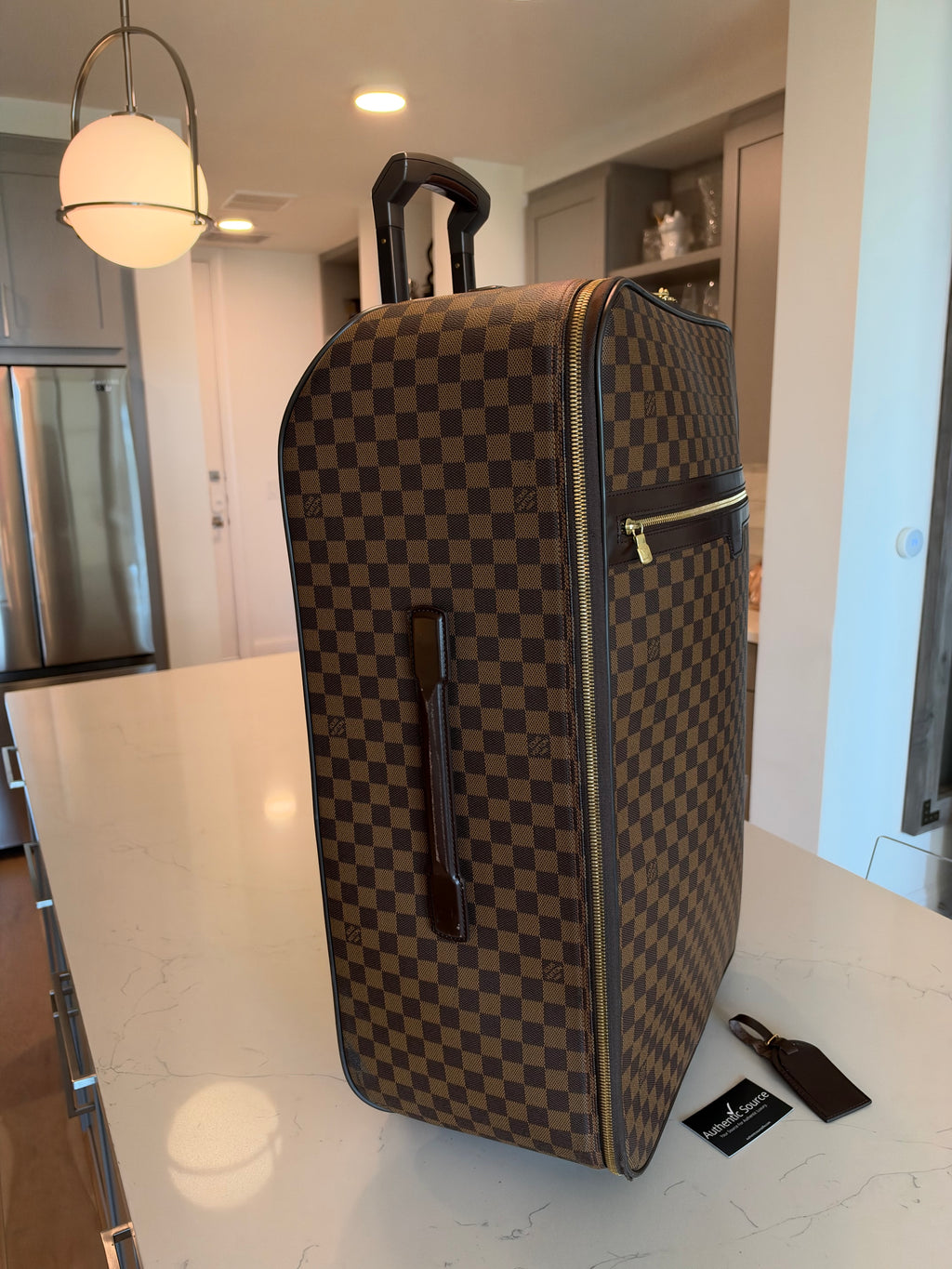 Louis Vuitton - Pegase 70 Rolling Luggage DE