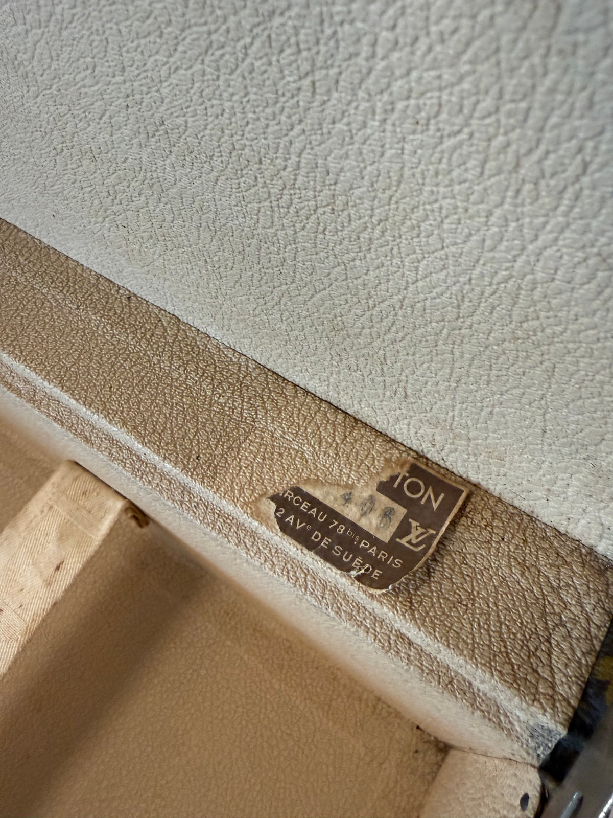 Louis Vuitton Bisten 70 Trunk