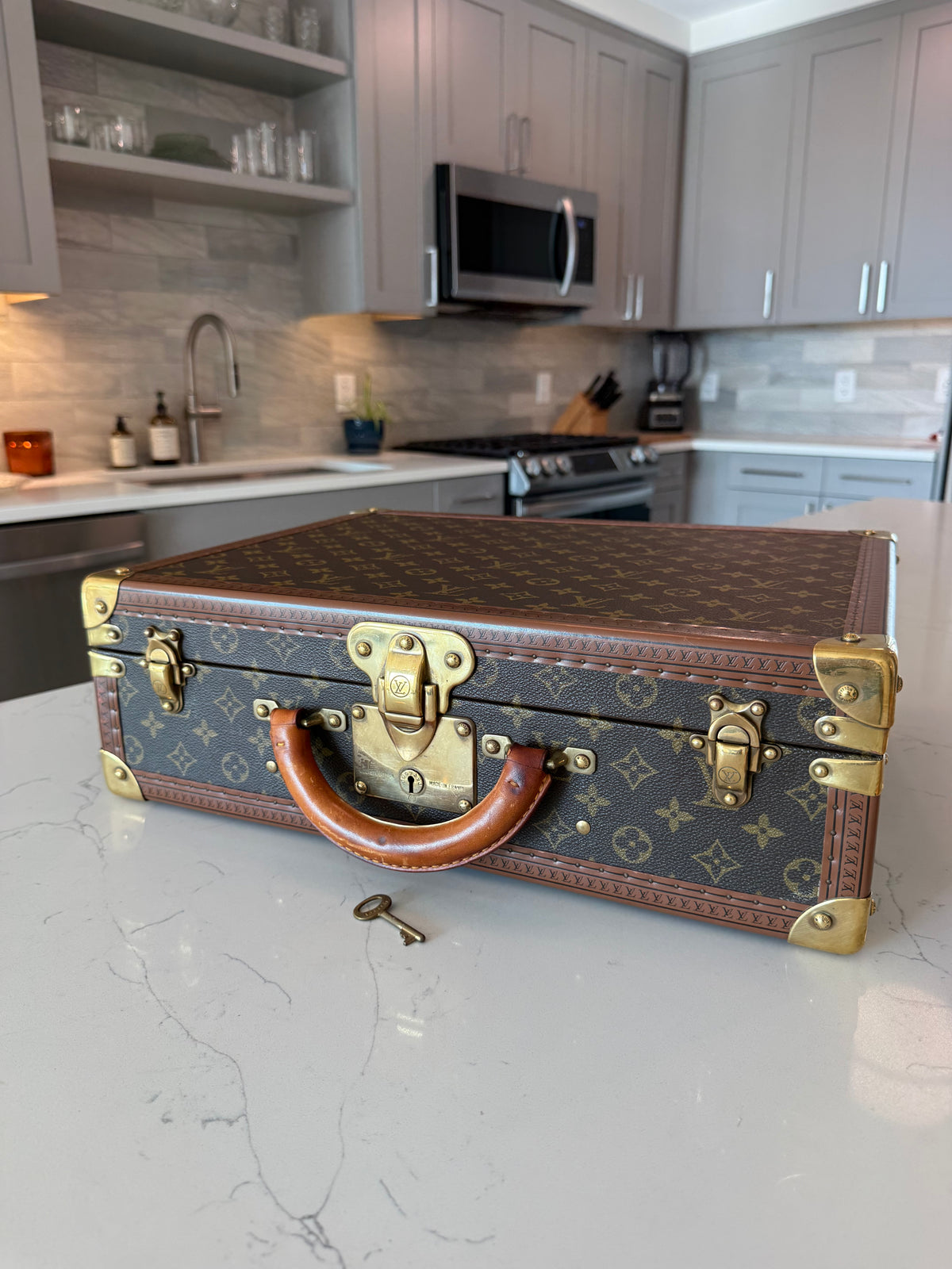 Louis Vuitton Cotteville 45