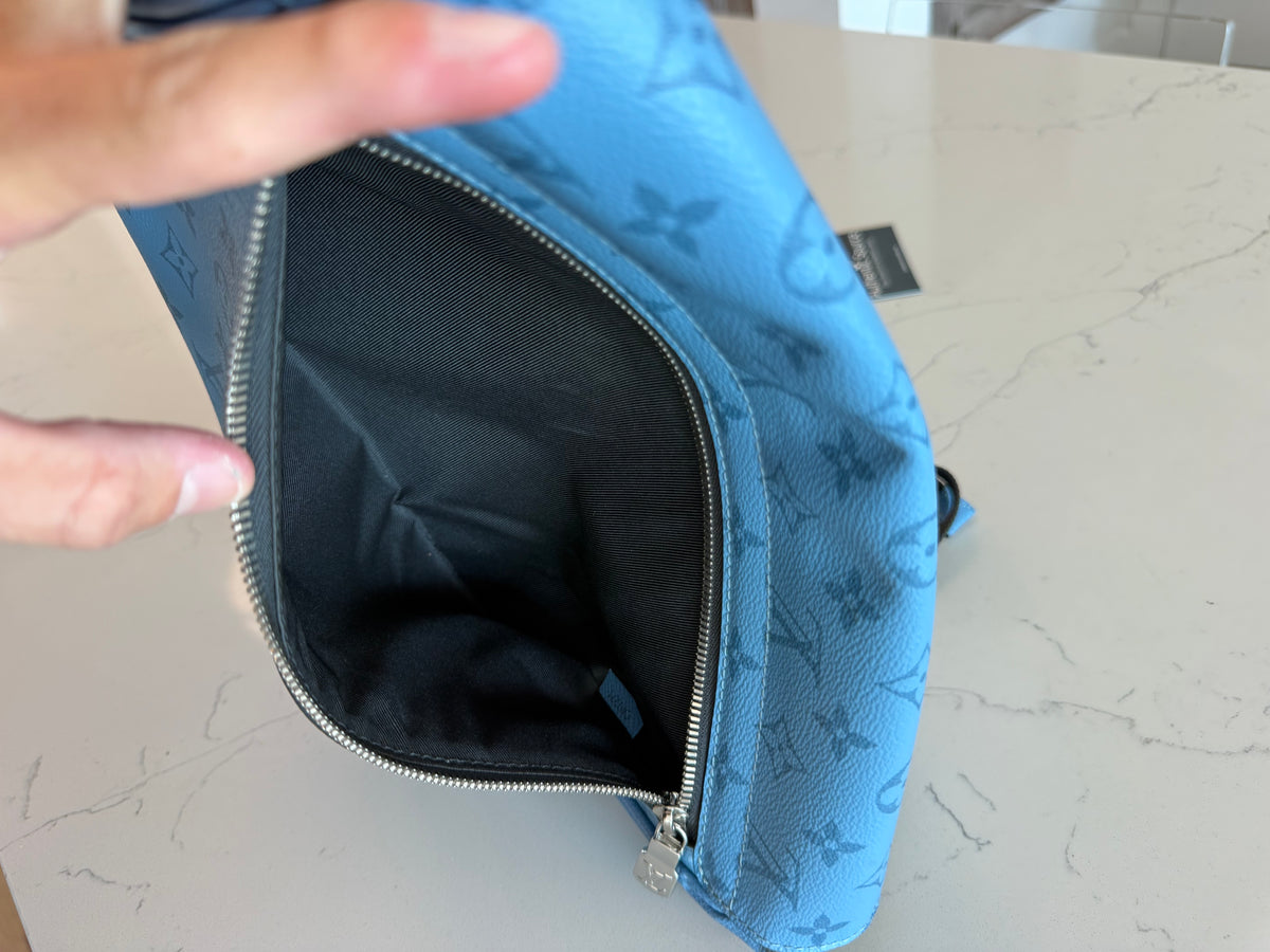 Louis Vuitton Tiagarama Messengerama Blue
